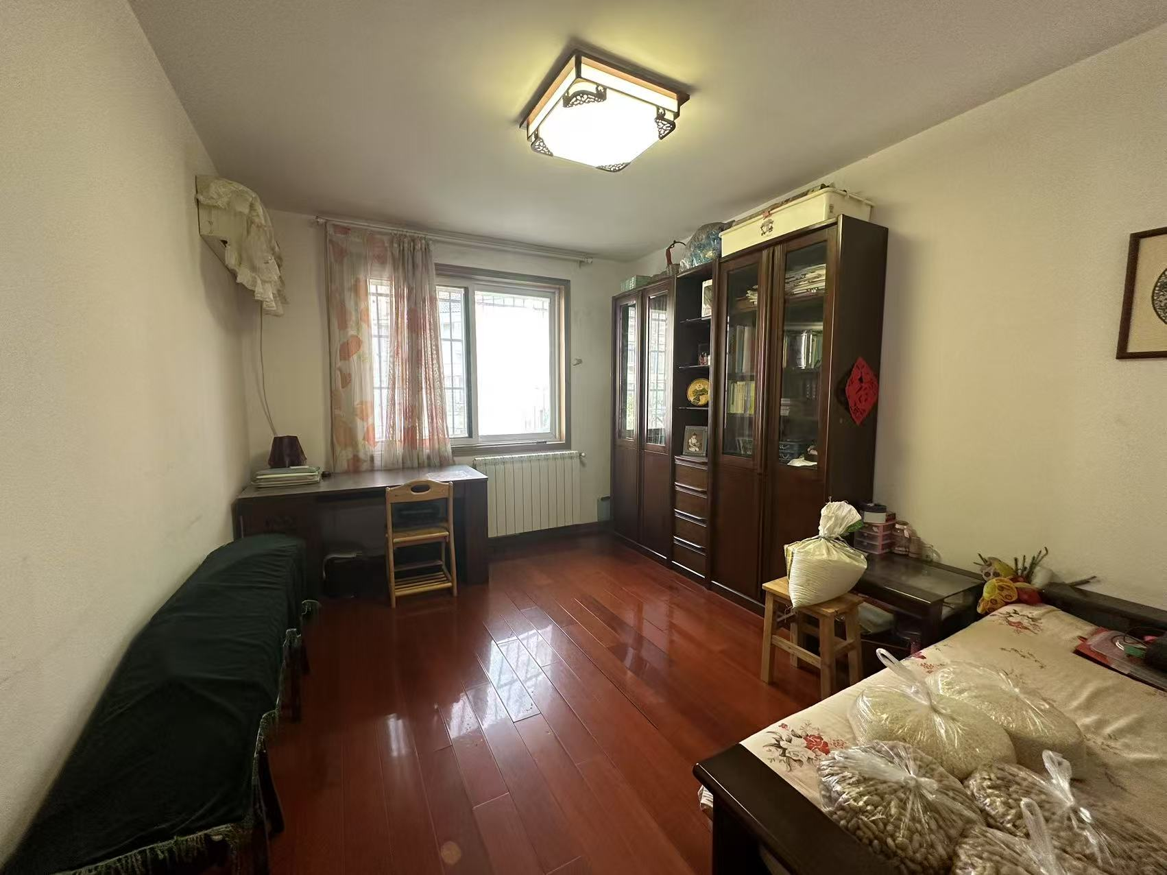 春晖花园 3室2厅1卫 131.00m&sup2;