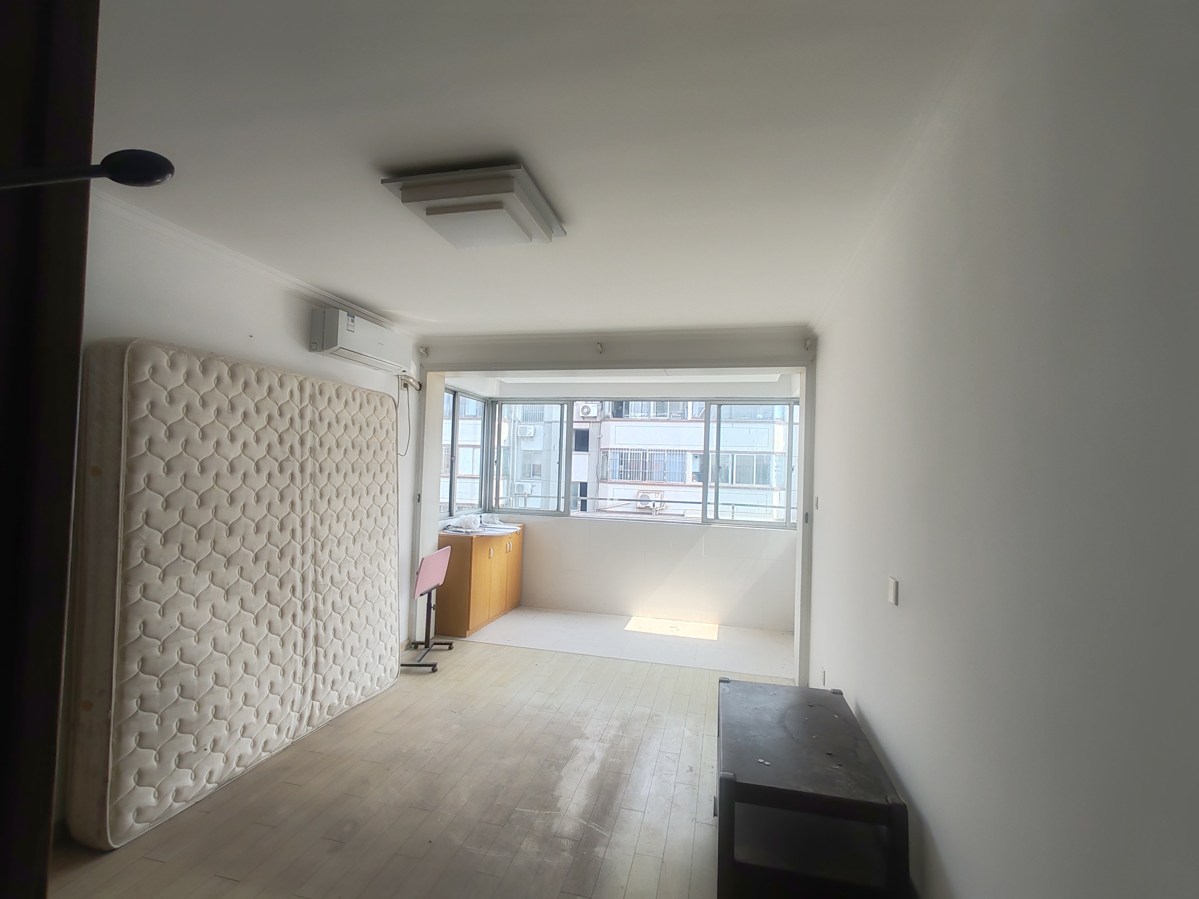 郭里园 3室1厅1卫 99m&sup2;