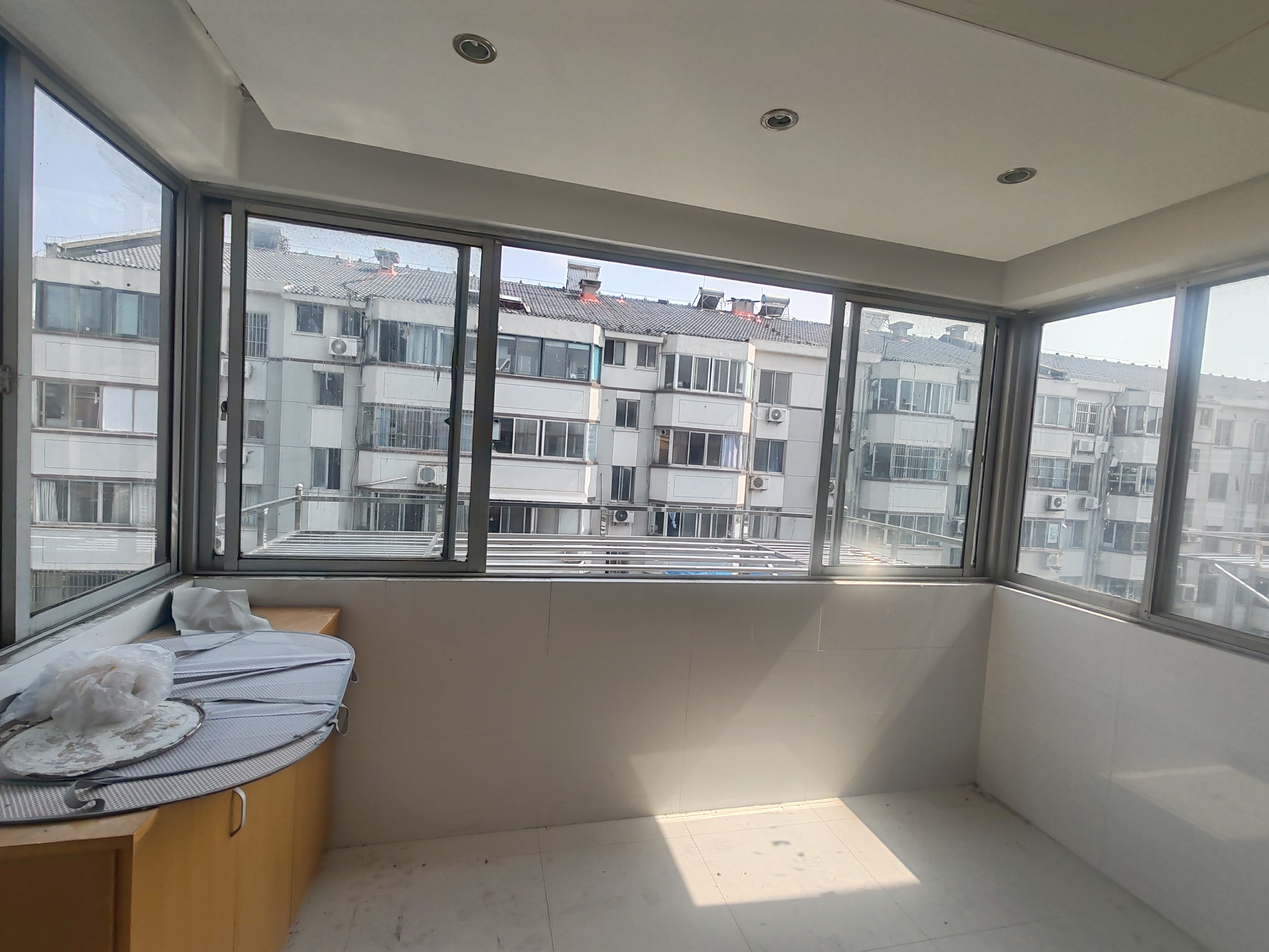郭里园 3室1厅1卫 99m&sup2;