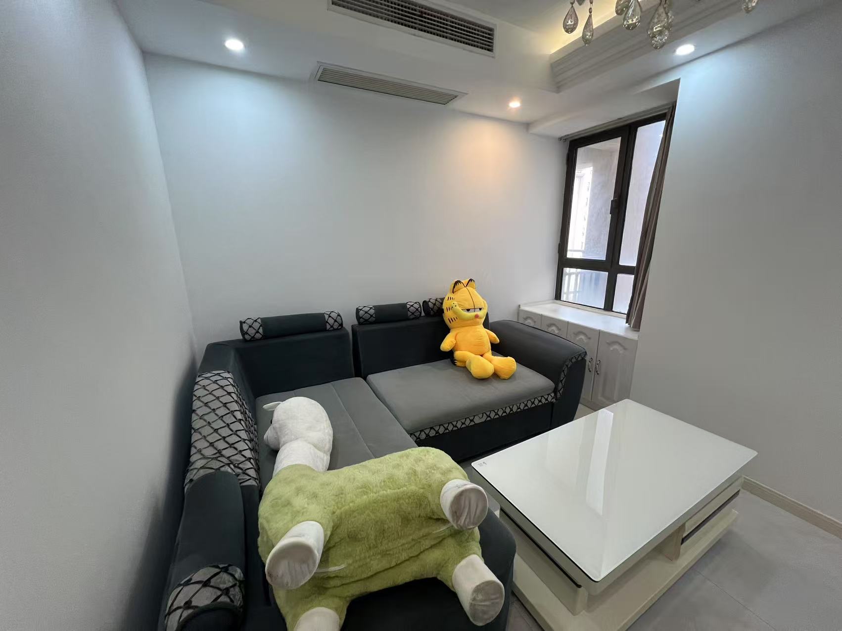 华强城 2室2厅1卫 86m²