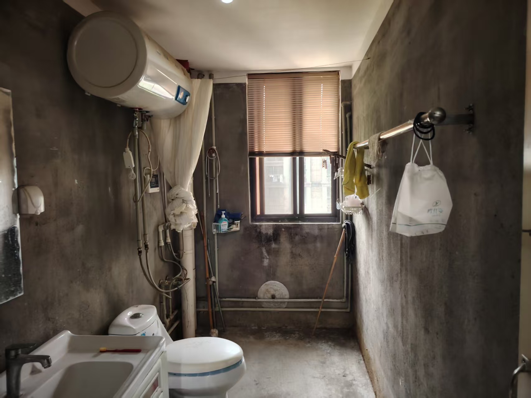 外滩花苑 2室1厅1卫 89m&sup2;