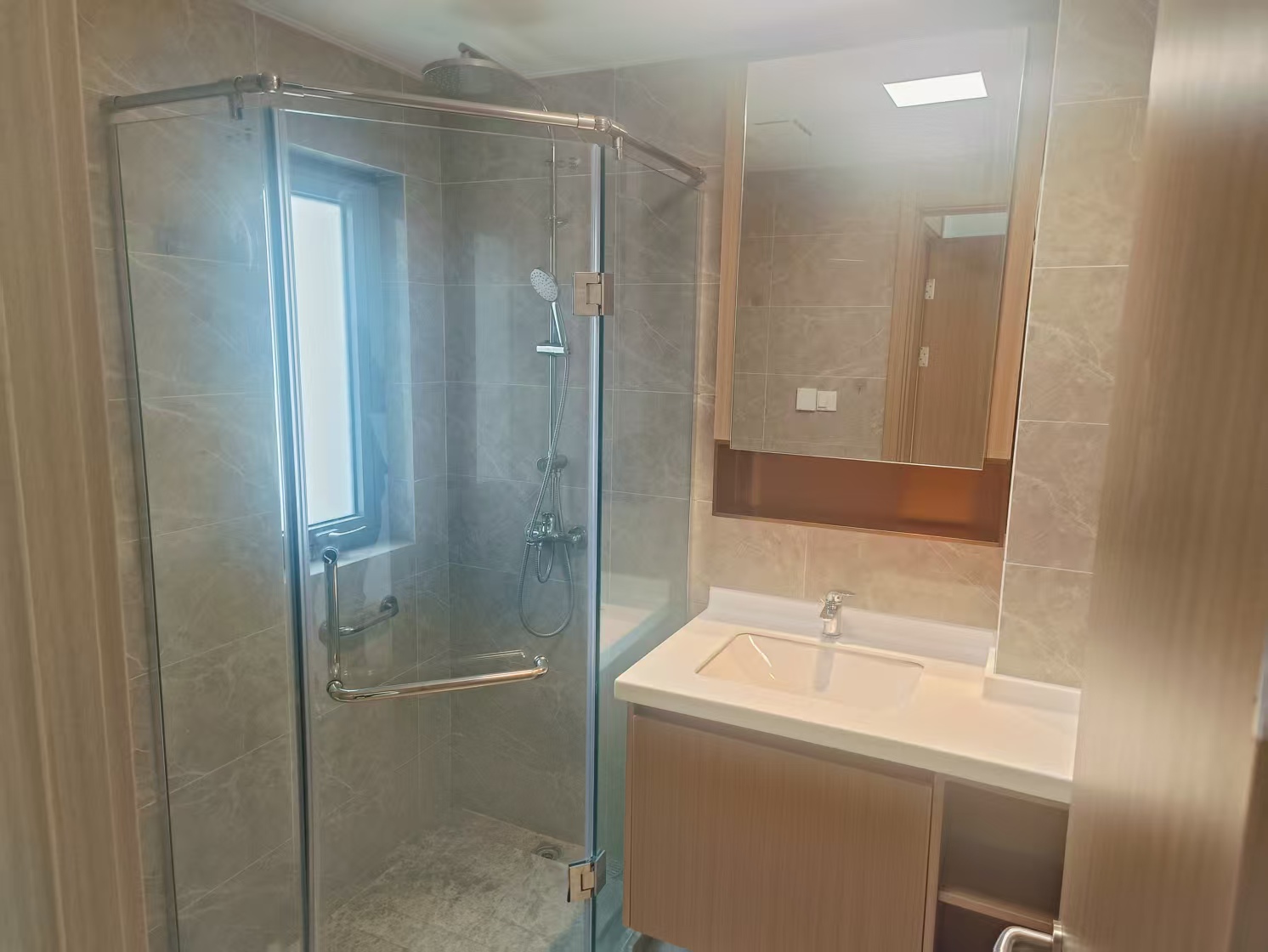 融信&middot;澜宸 4室2厅3卫 111.00m&sup2;