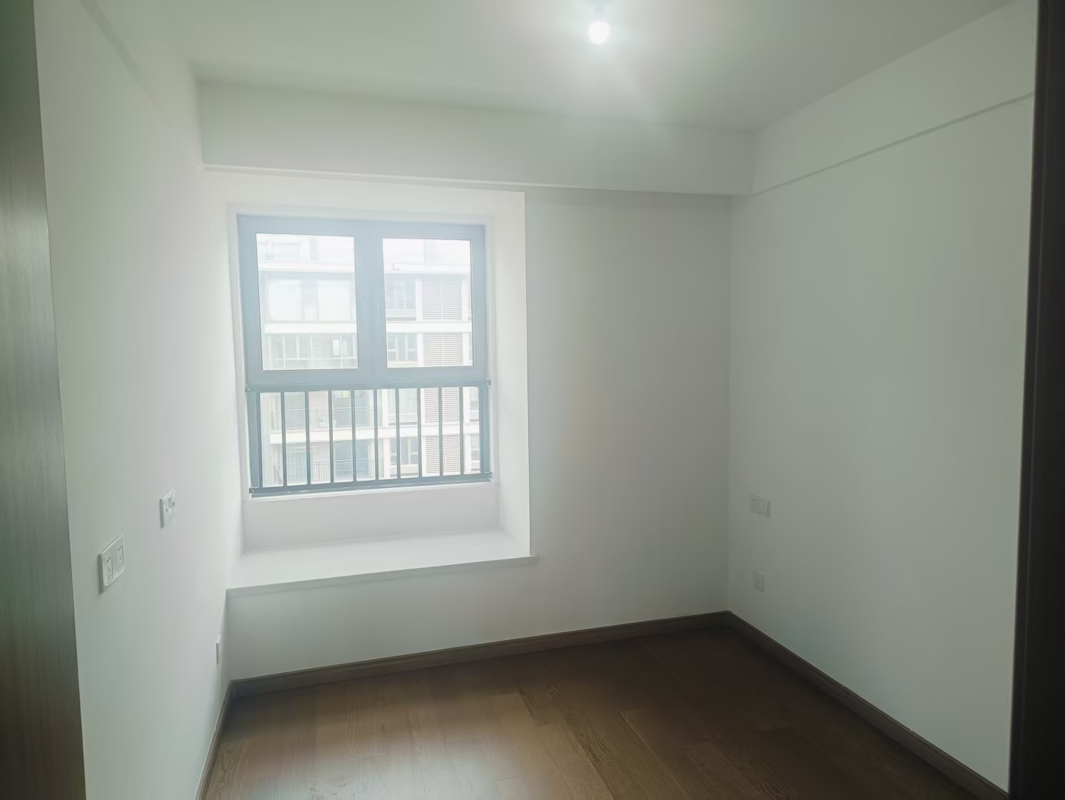 融信&middot;澜宸 4室2厅3卫 111.00m&sup2;