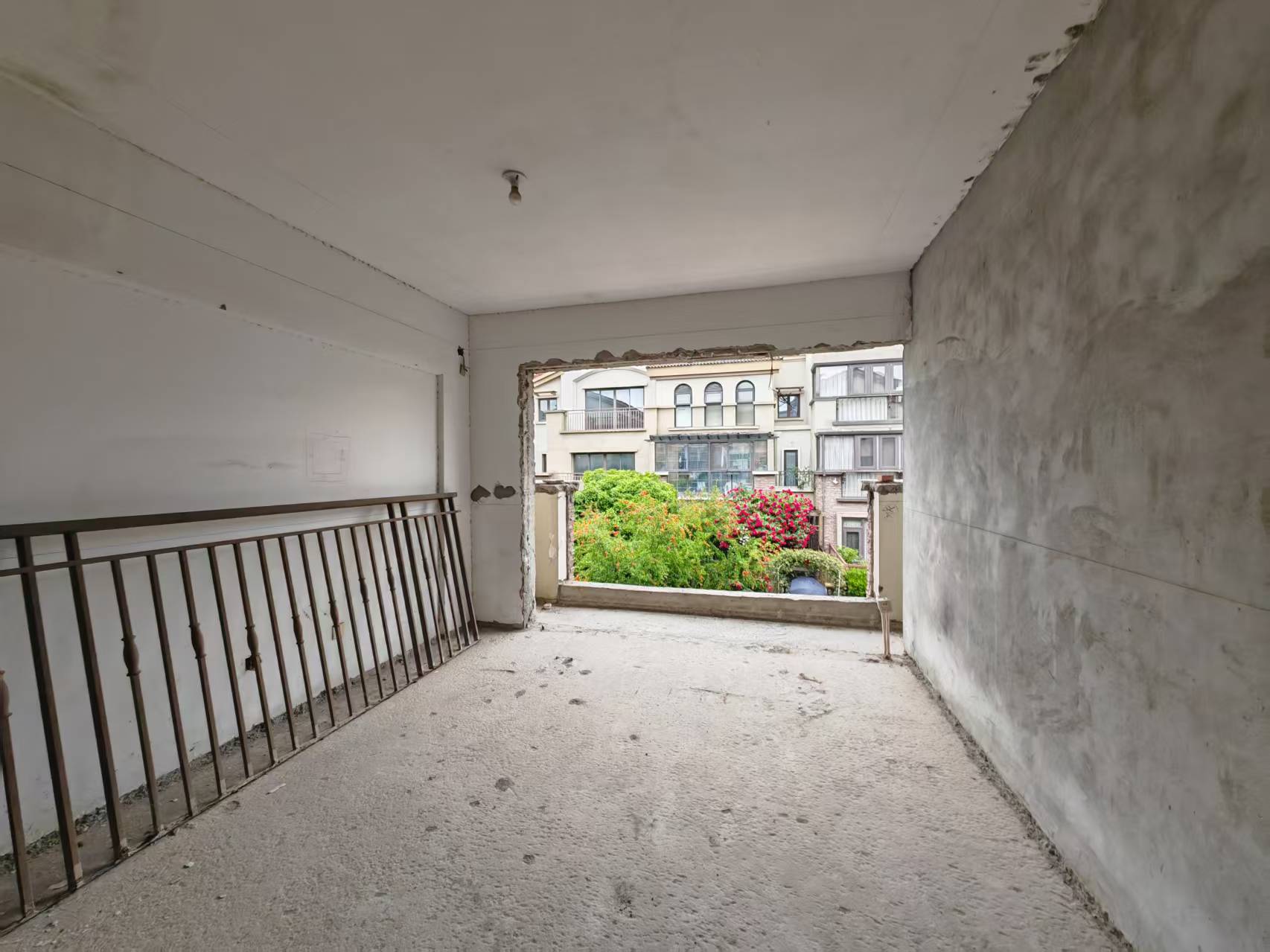 万科有湖(翡翠心湖) 4室2厅2卫 231.92m&sup2;