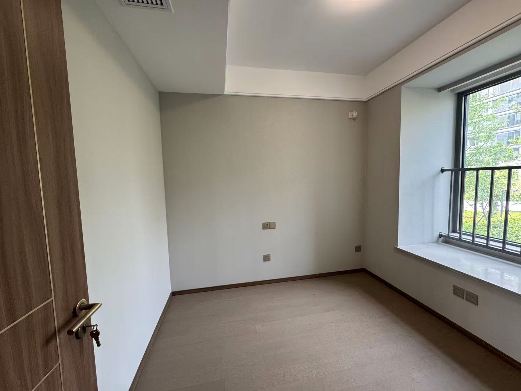 长泰滨河国际 3室2厅2卫 128m&sup2;