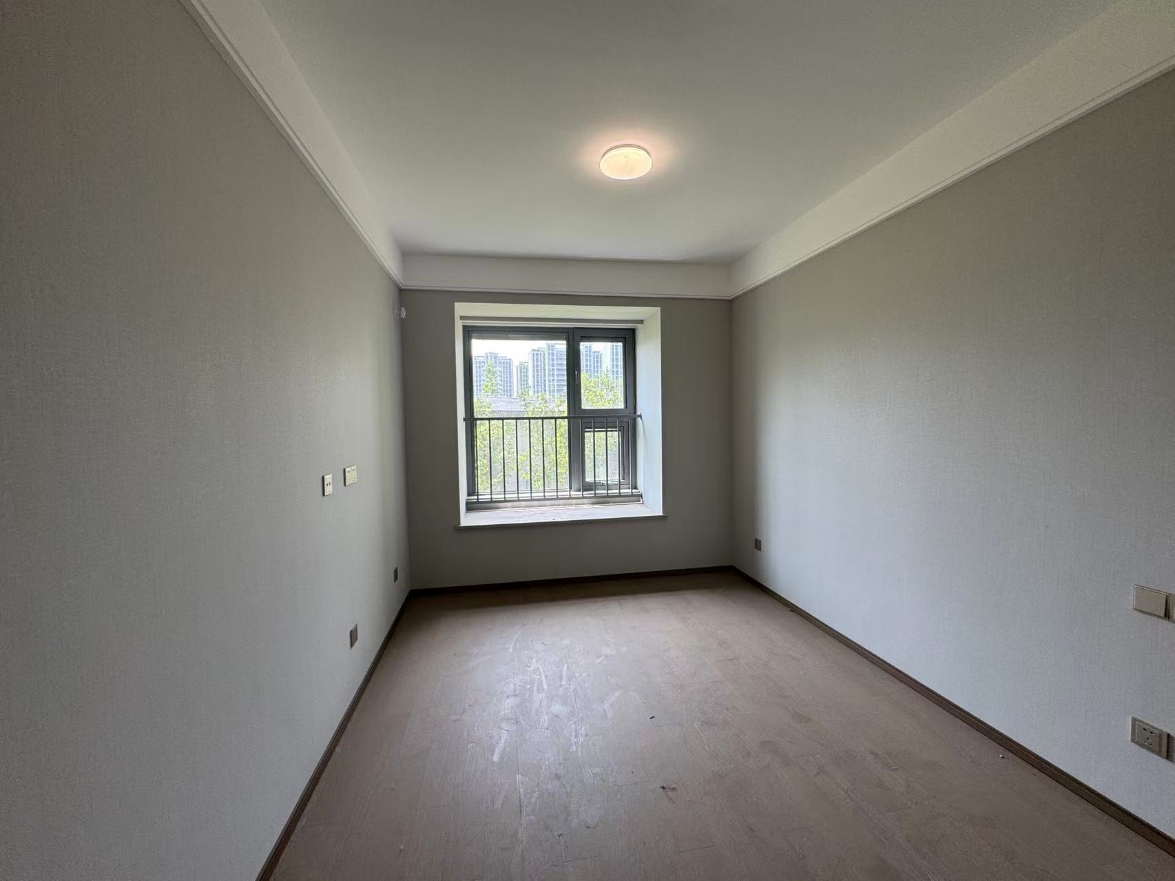 长泰滨河国际 3室2厅2卫 128m&sup2;