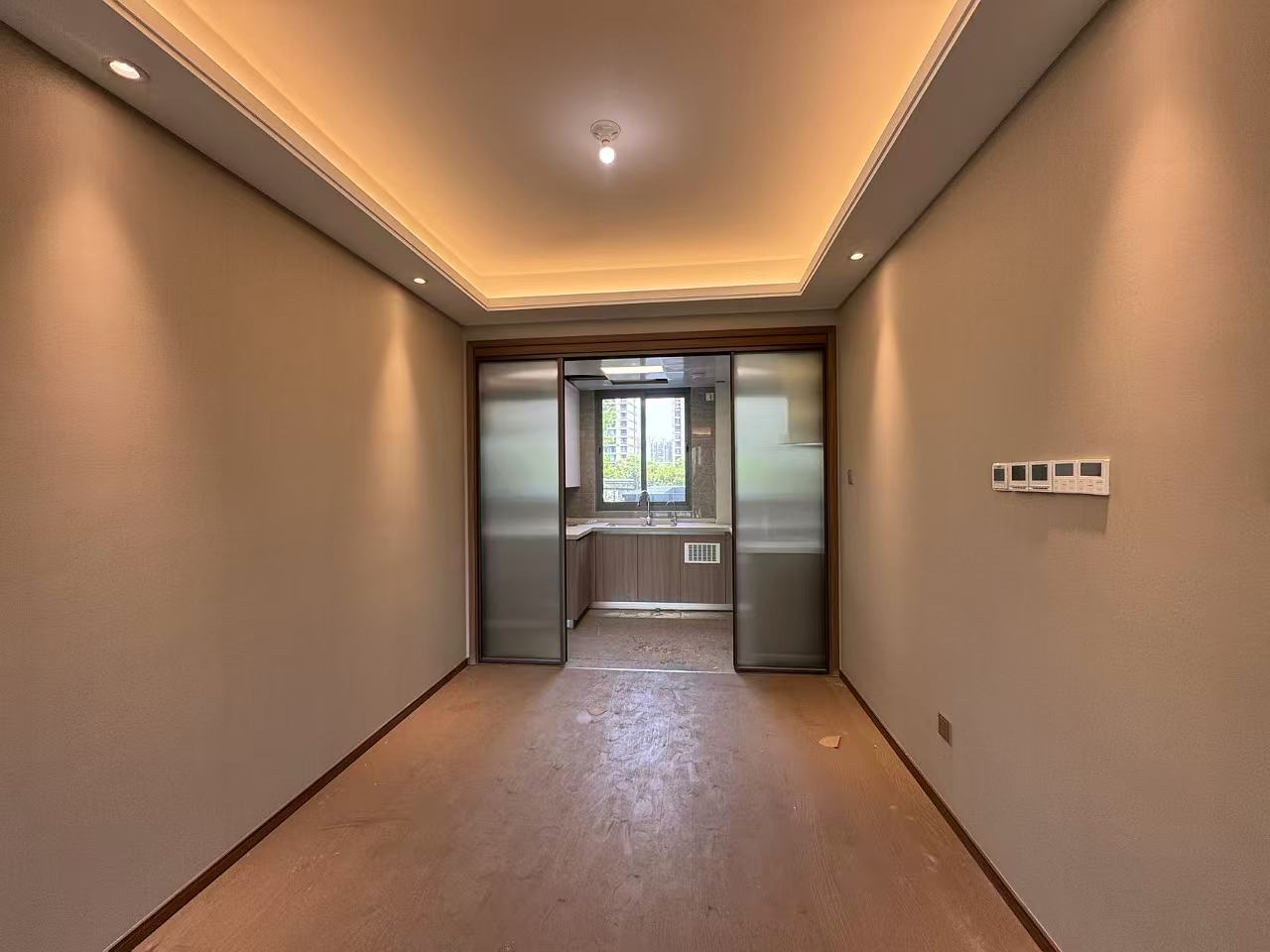 长泰滨河国际 3室2厅2卫 128m²