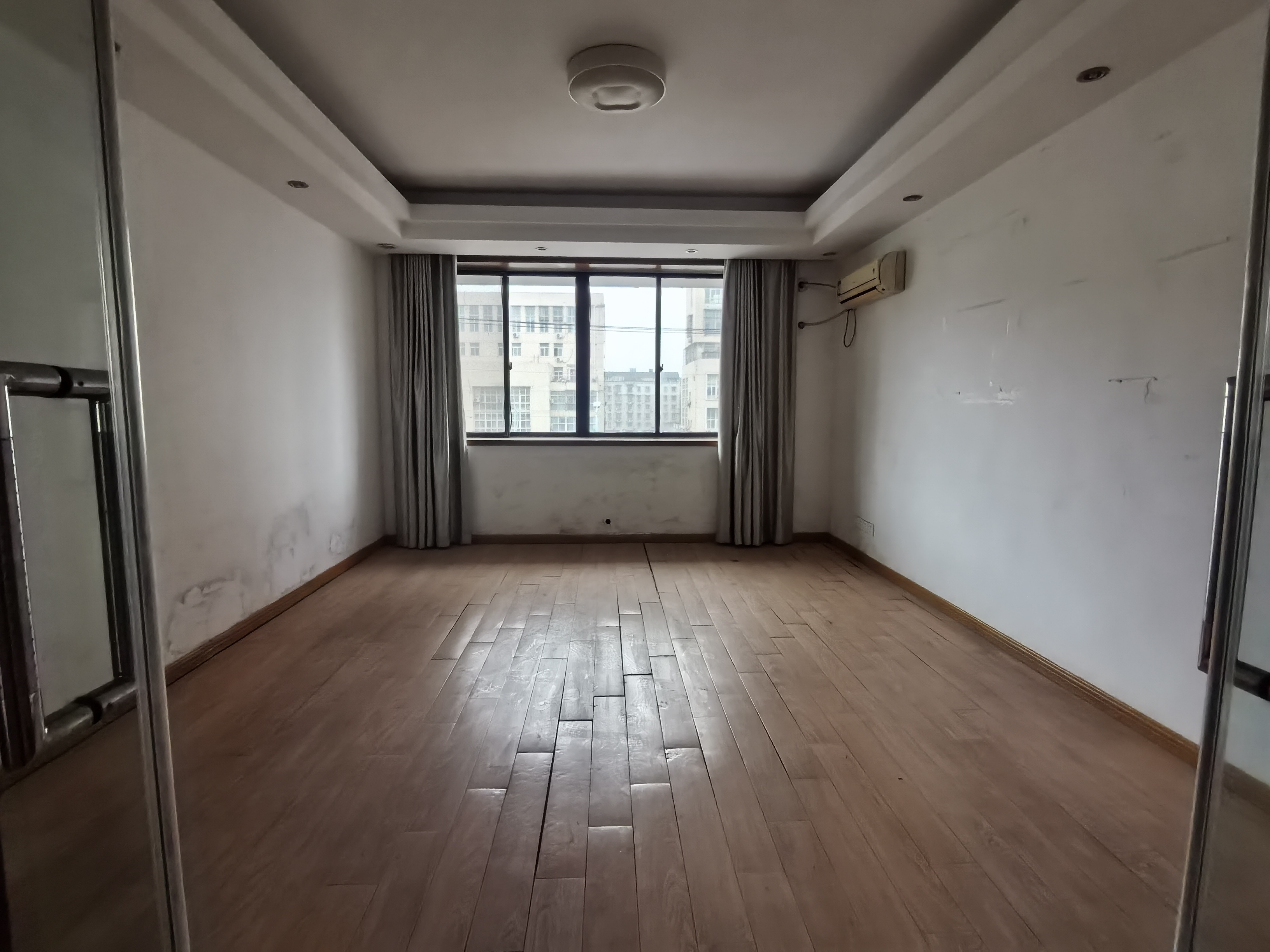 永兴佳园 4室2厅2卫 218m&sup2;