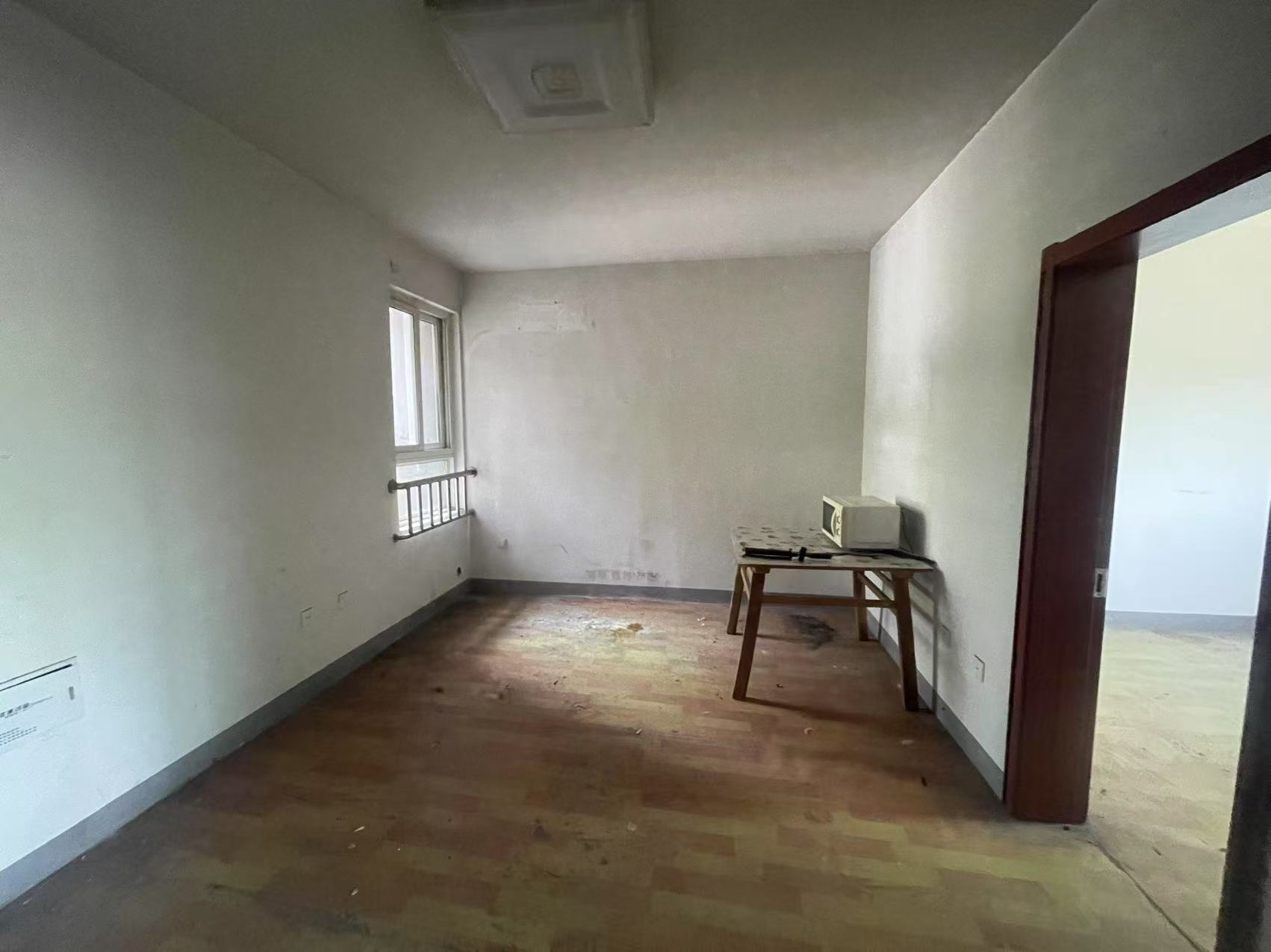 金韵华庭 2室2厅1卫 76m²