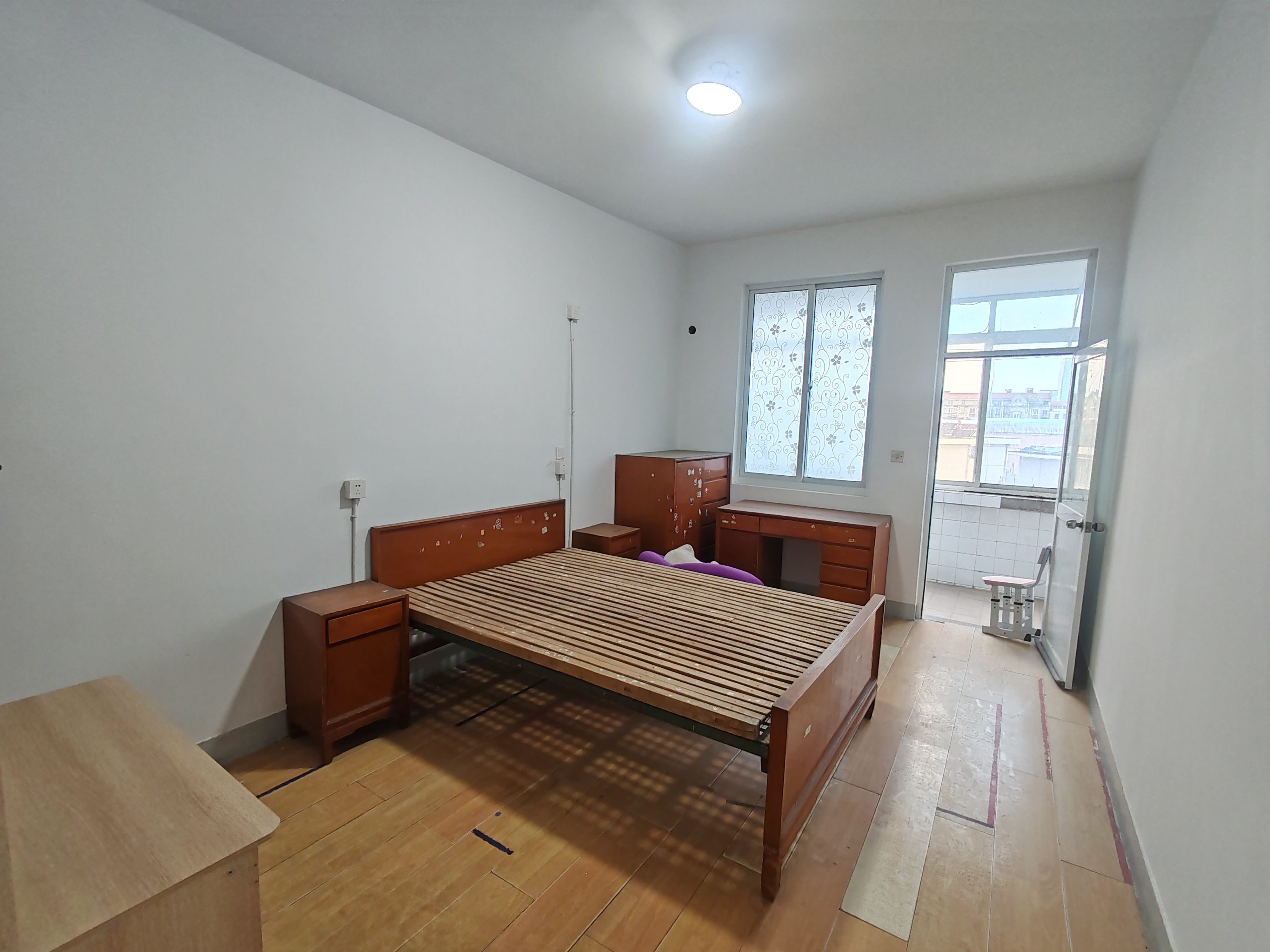 新桥新村 2室1厅1卫 60m&sup2;
