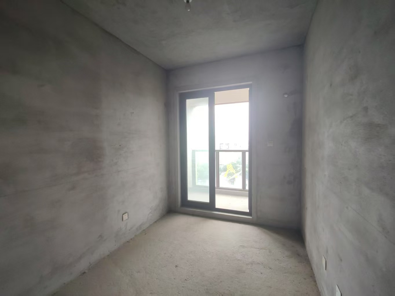 新瑞文化翡翠园 4室2厅2卫 175m&sup2;