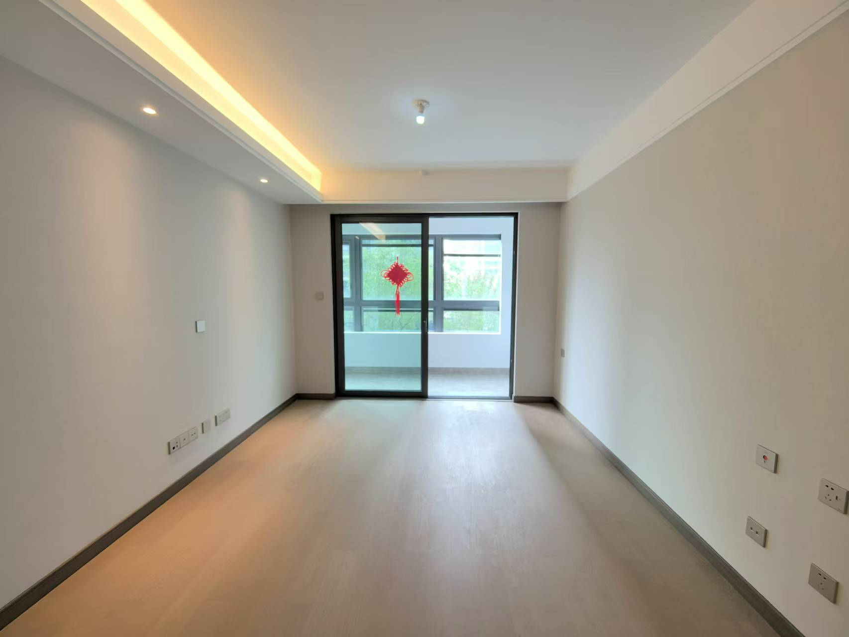 北纬31度 3室2厅2卫 110m&sup2;