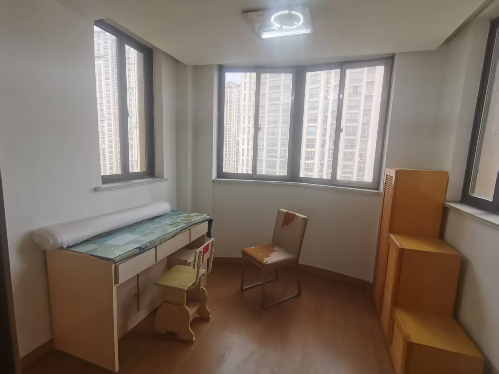 中南世纪花城一期 2室2厅1卫 110m&sup2;