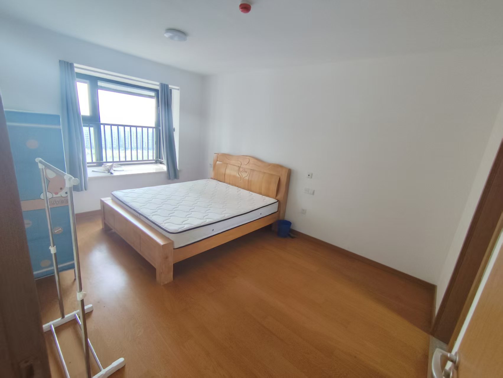 绿地新里城 3室2厅2卫 116.00m&sup2;