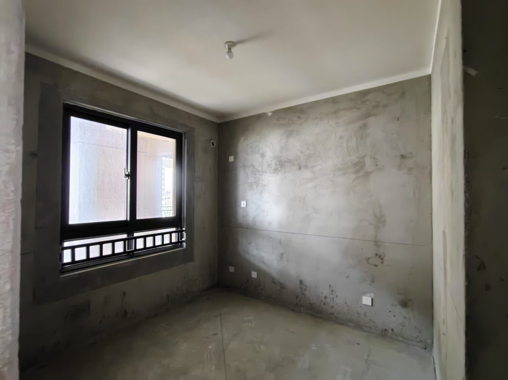 保利香槟国际 3室2厅2卫 116m&sup2;