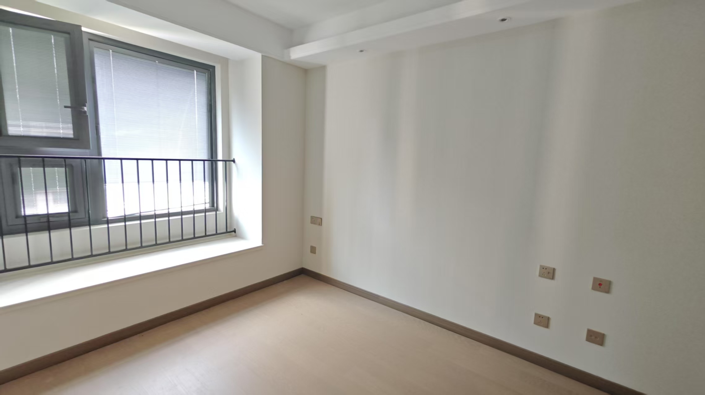 北纬31度 3室2厅1卫 97.00m&sup2;