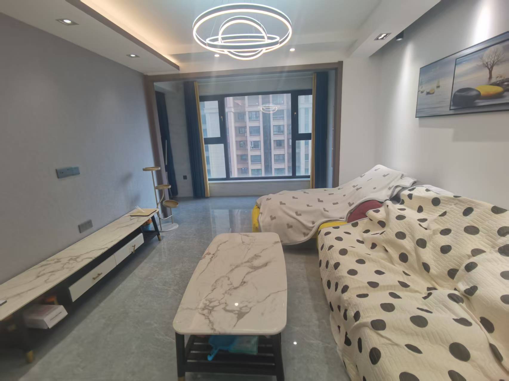 世茂新界 3室2厅2卫 122m&sup2;