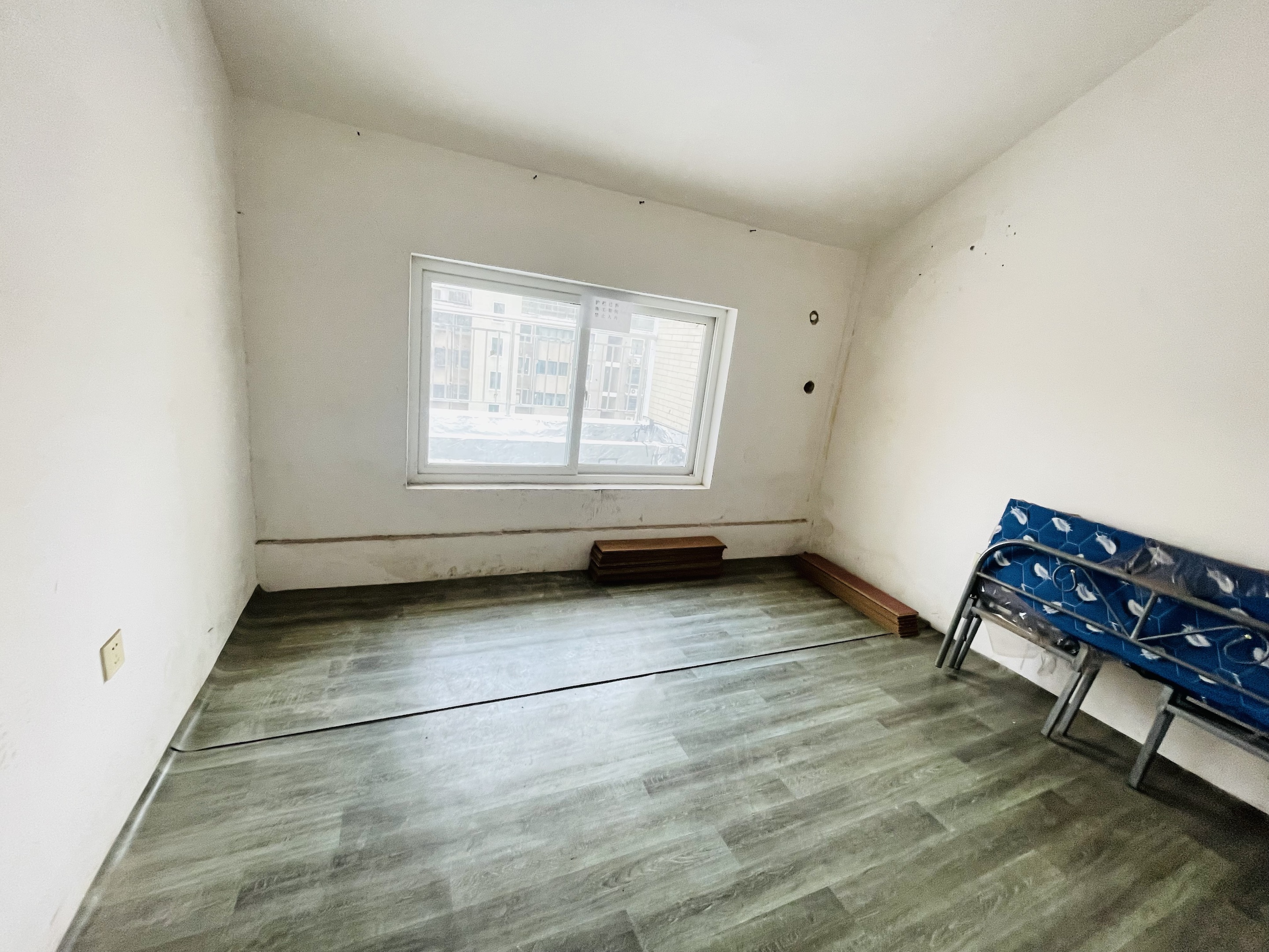 东晖花园 2室2厅1卫 89m&sup2;