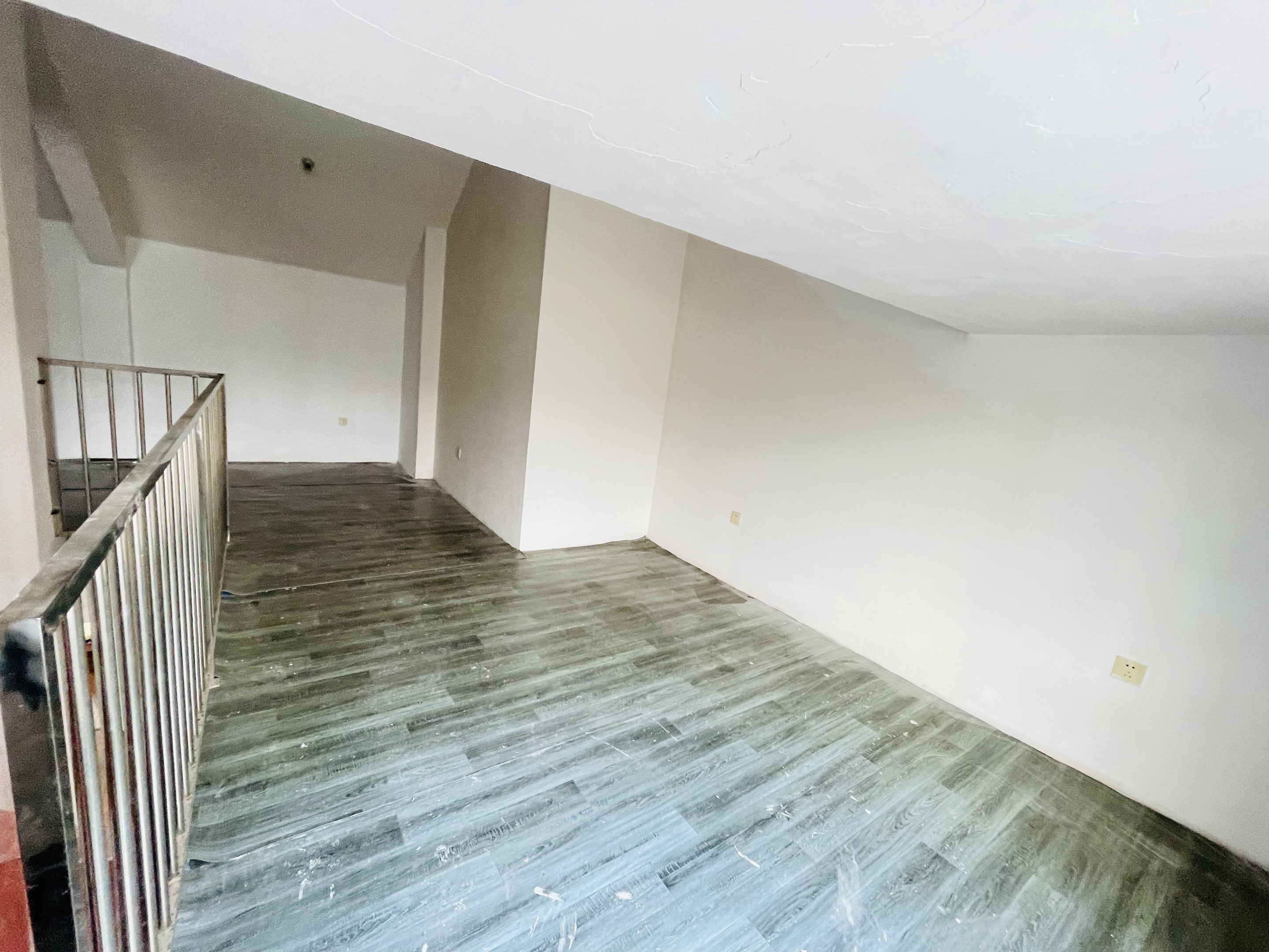 东晖花园 2室2厅1卫 89m&sup2;