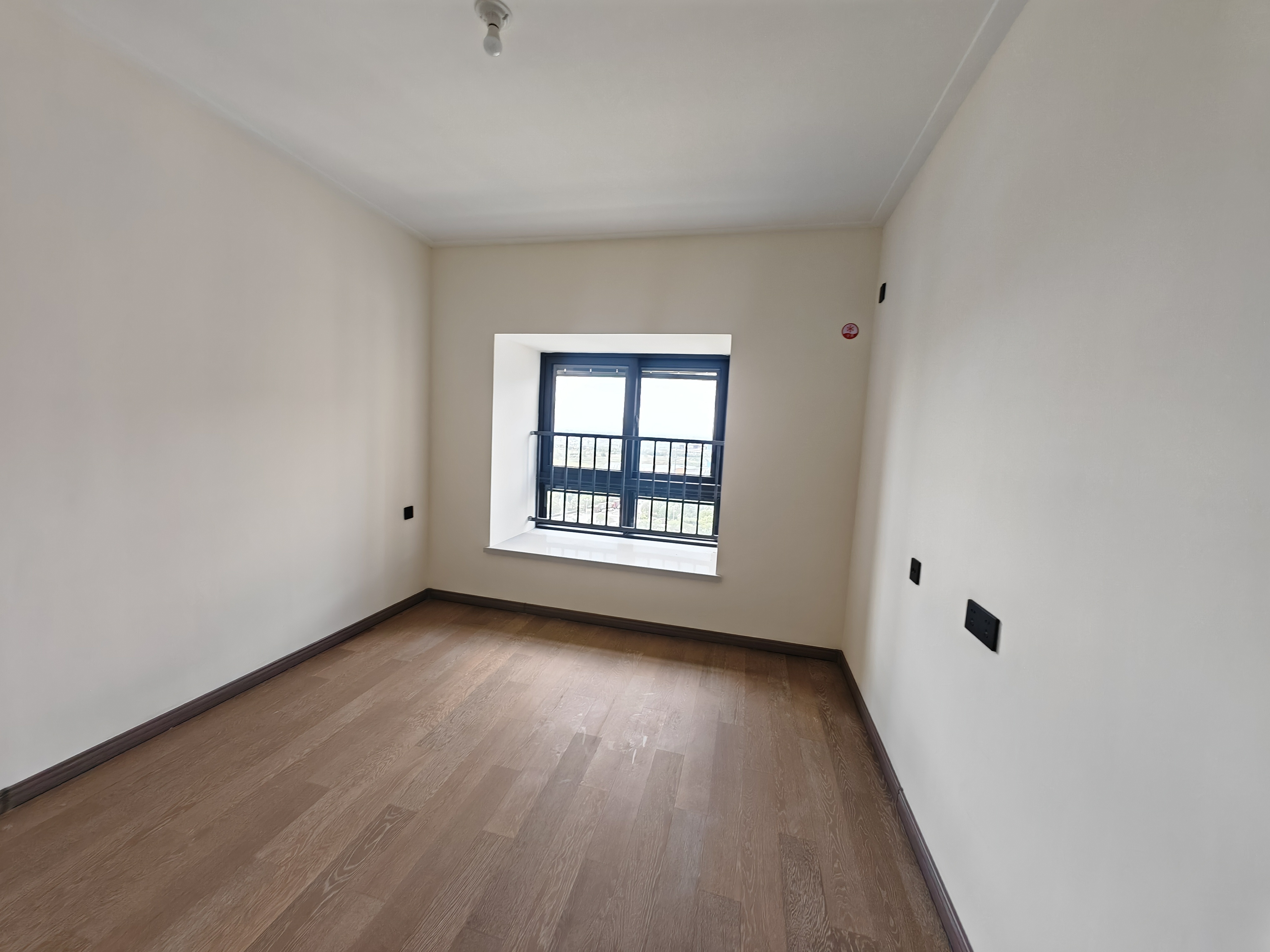 湖山源著 3室2厅1卫 85m&sup2;