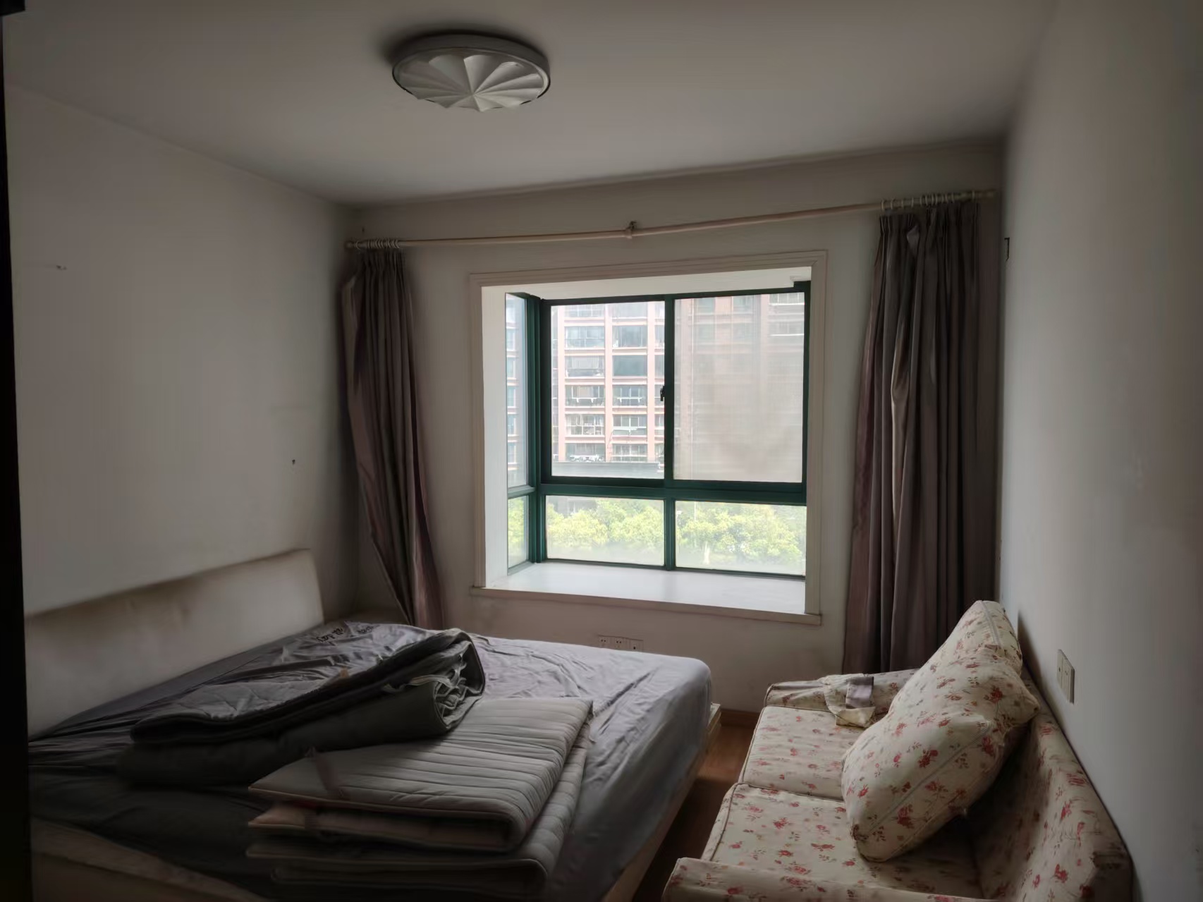 新城小区 3室1厅1卫 143m&sup2;
