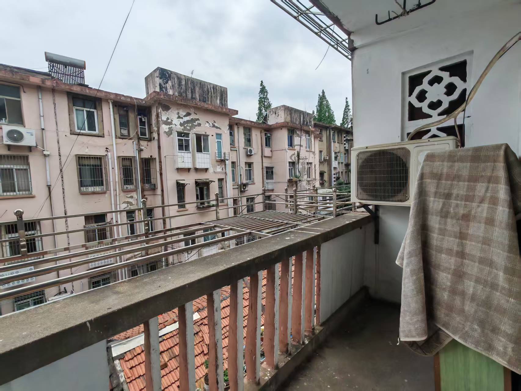 莘园路51号 1室1厅1卫 31.00m&sup2;