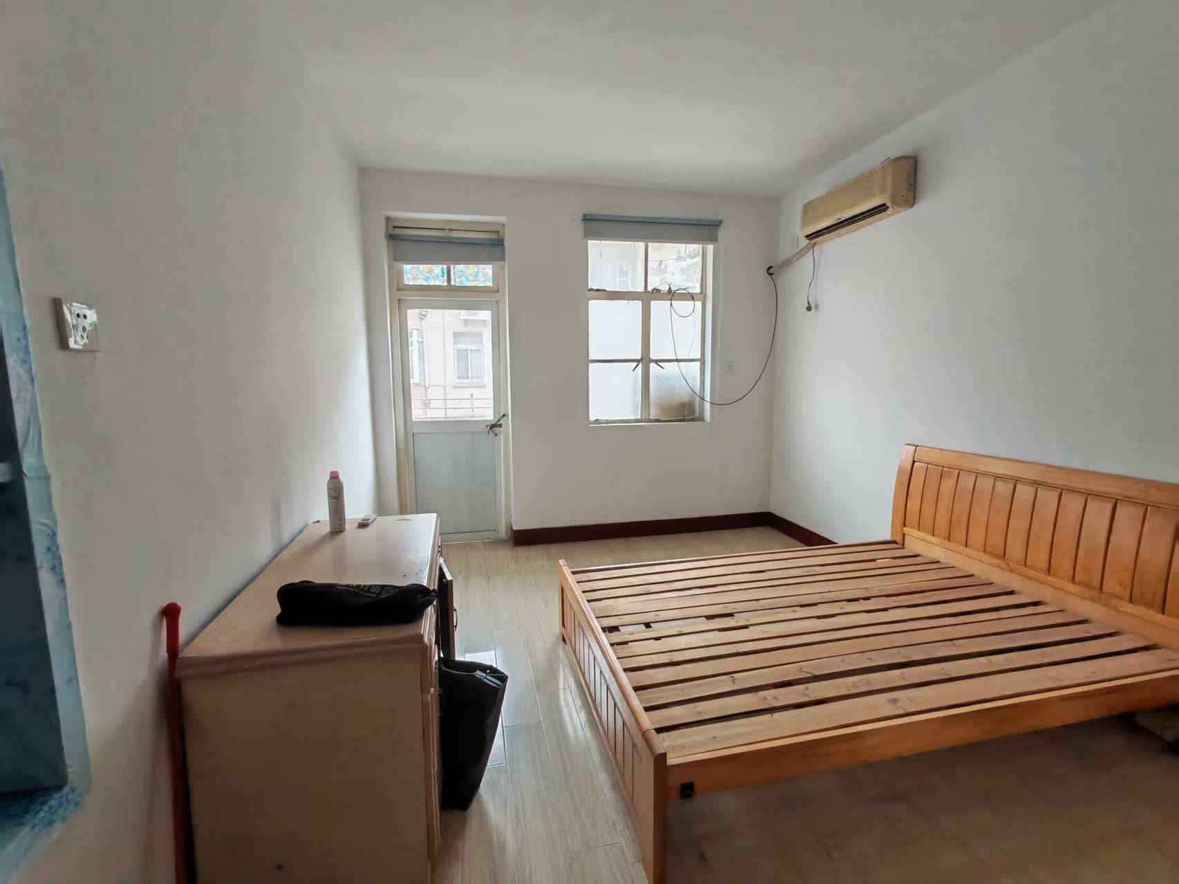 莘园路51号 1室0厅1卫 31.00m²