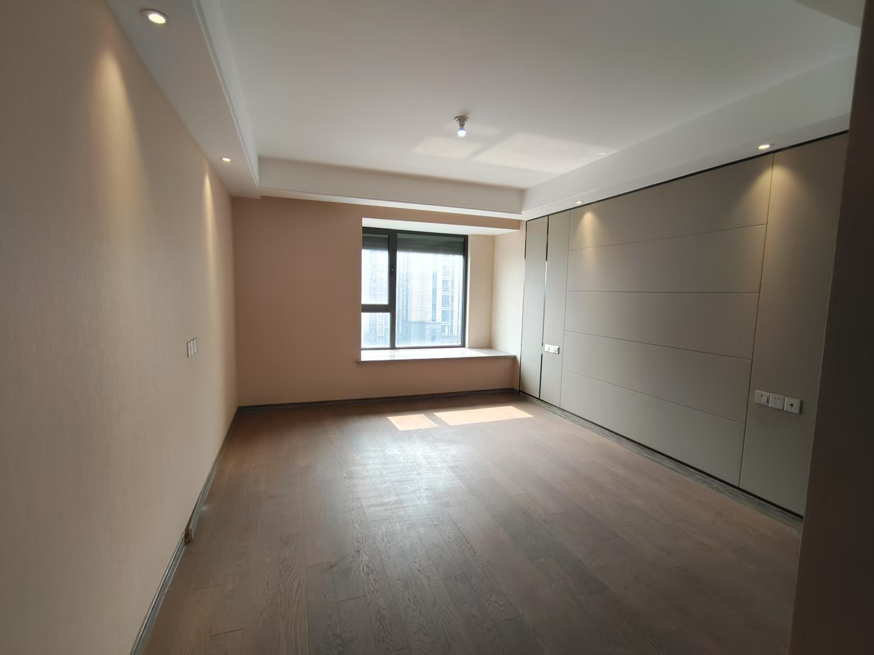 远创樾府 3室2厅2卫 121.58m&sup2;