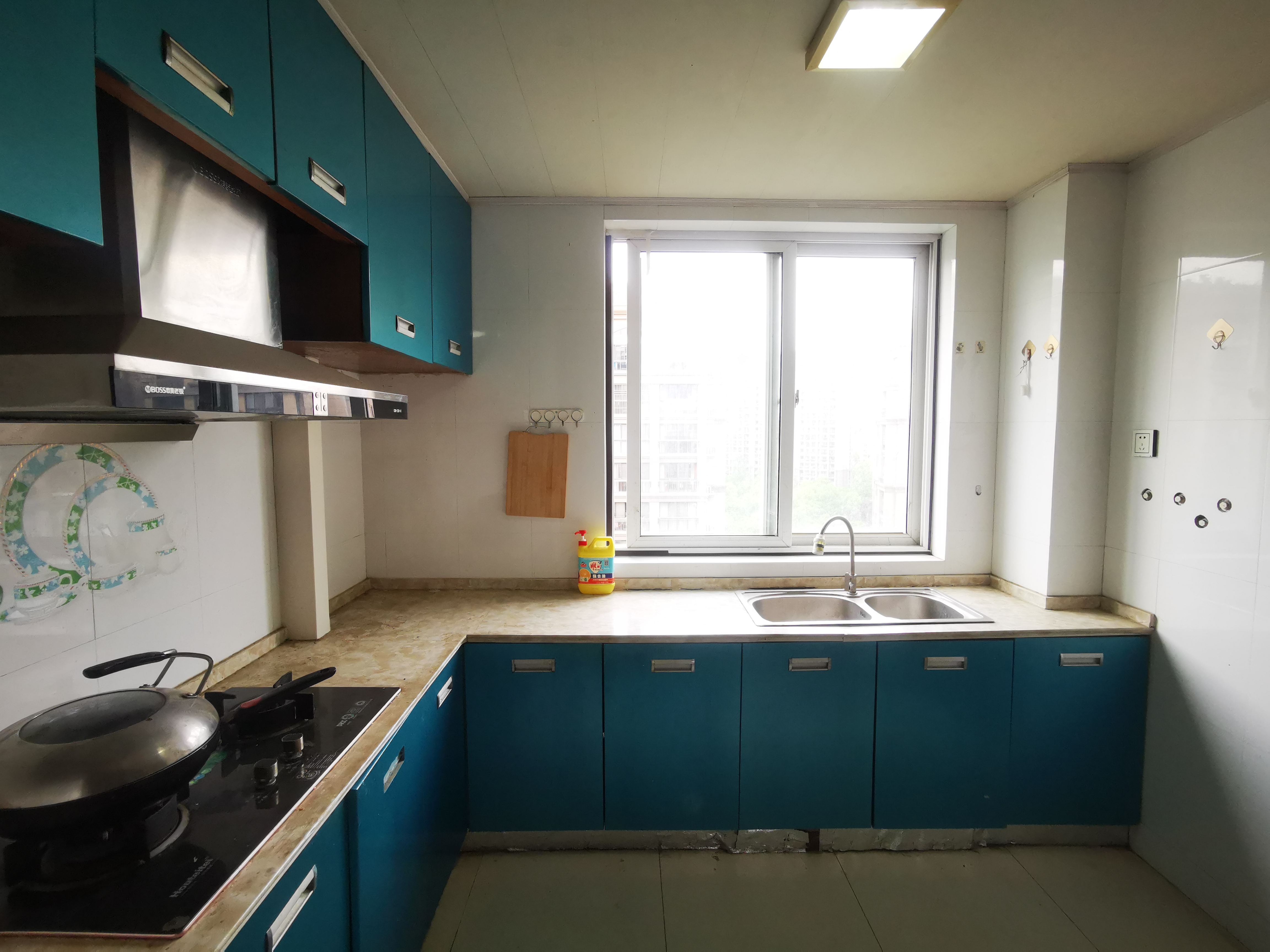 外滩北苑 3室1厅1卫 141.00m&sup2;