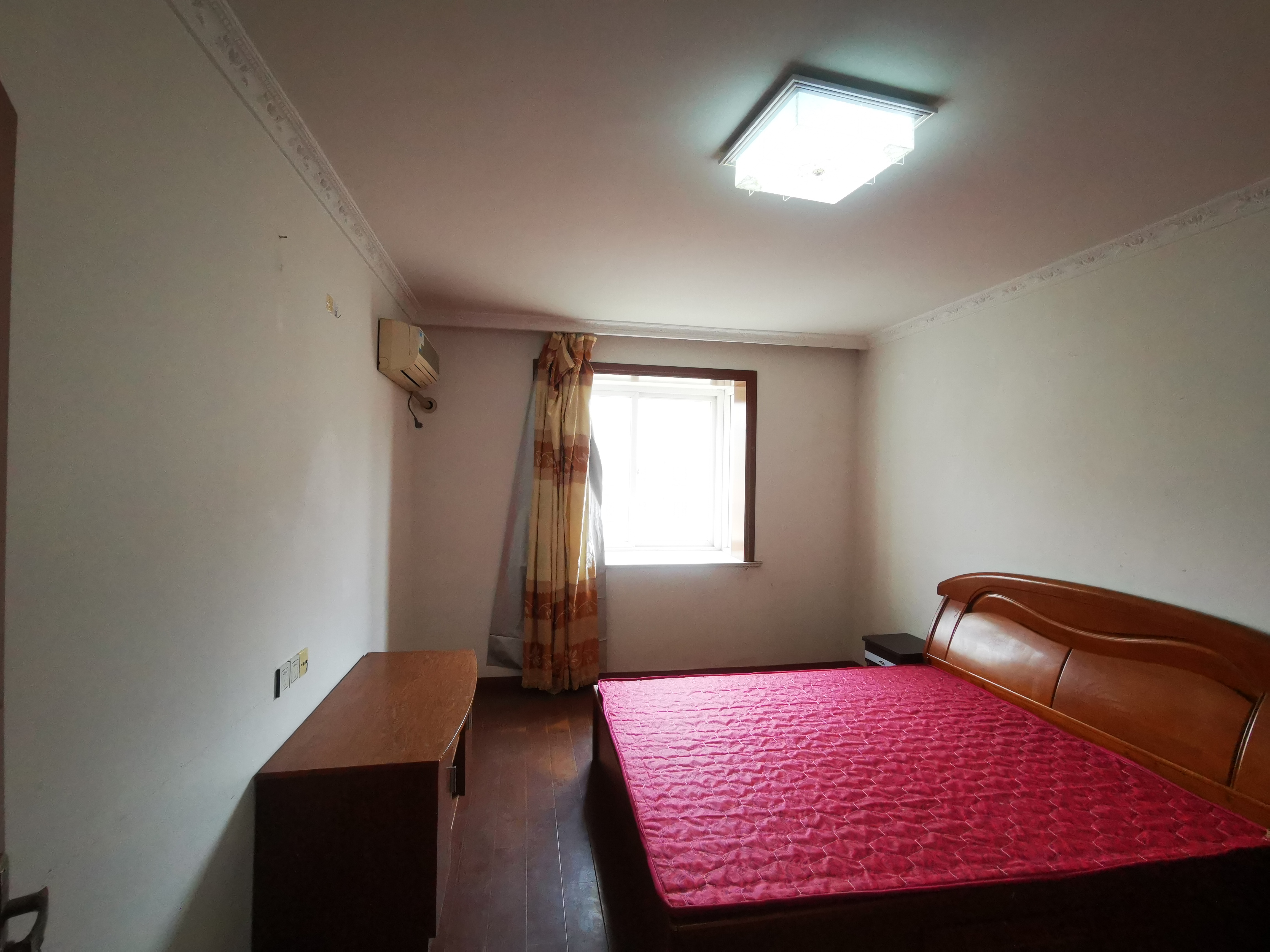 外滩北苑 3室1厅1卫 141.00m&sup2;