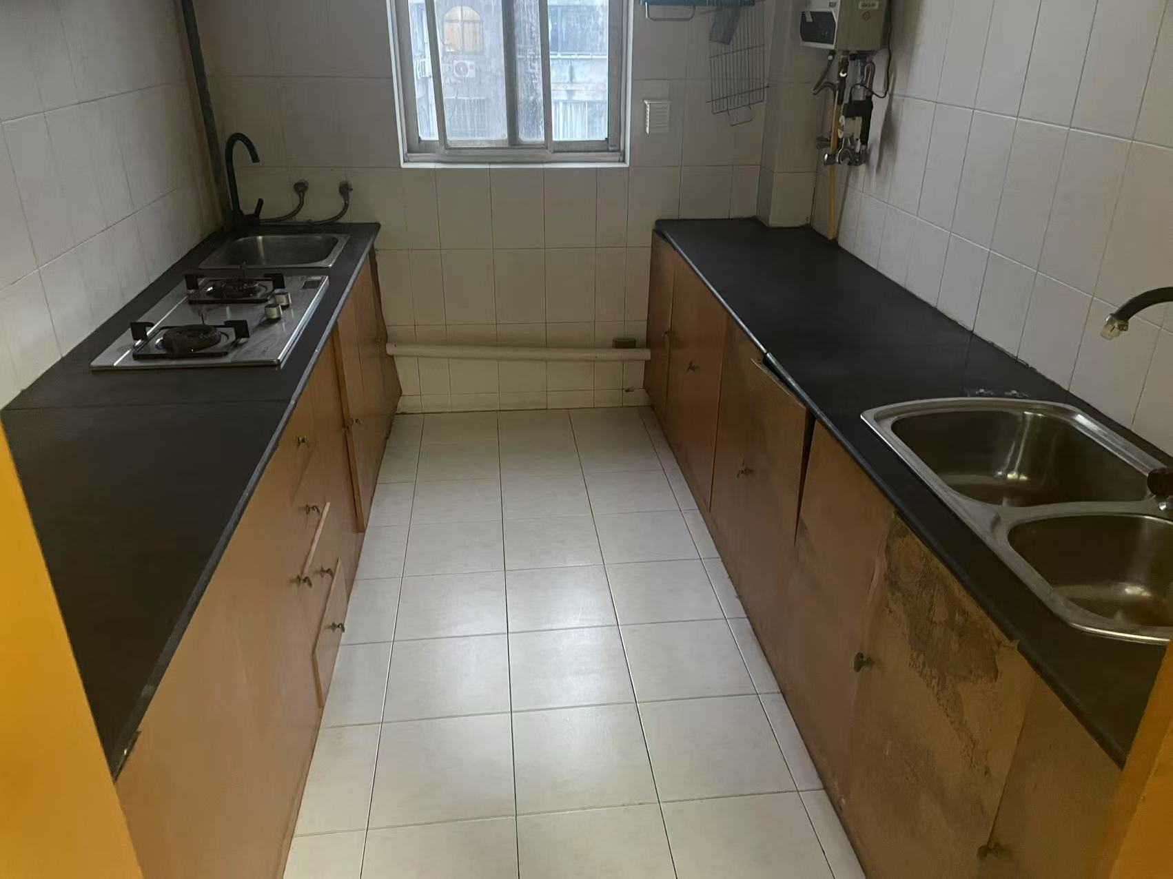 银花苑 6室2厅2卫 220m&sup2;