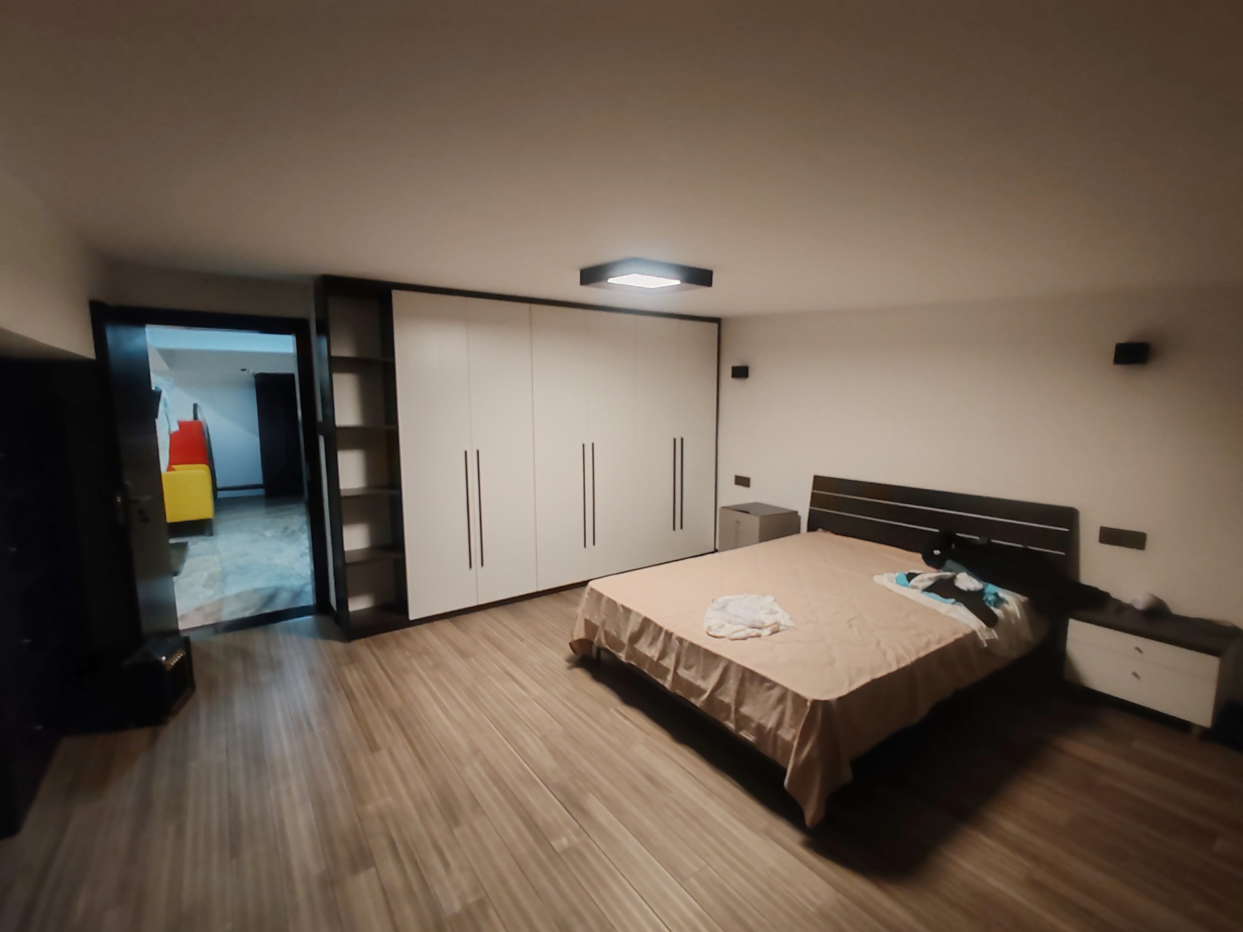 宝隆花园 3室2厅2卫 160.27m&sup2;