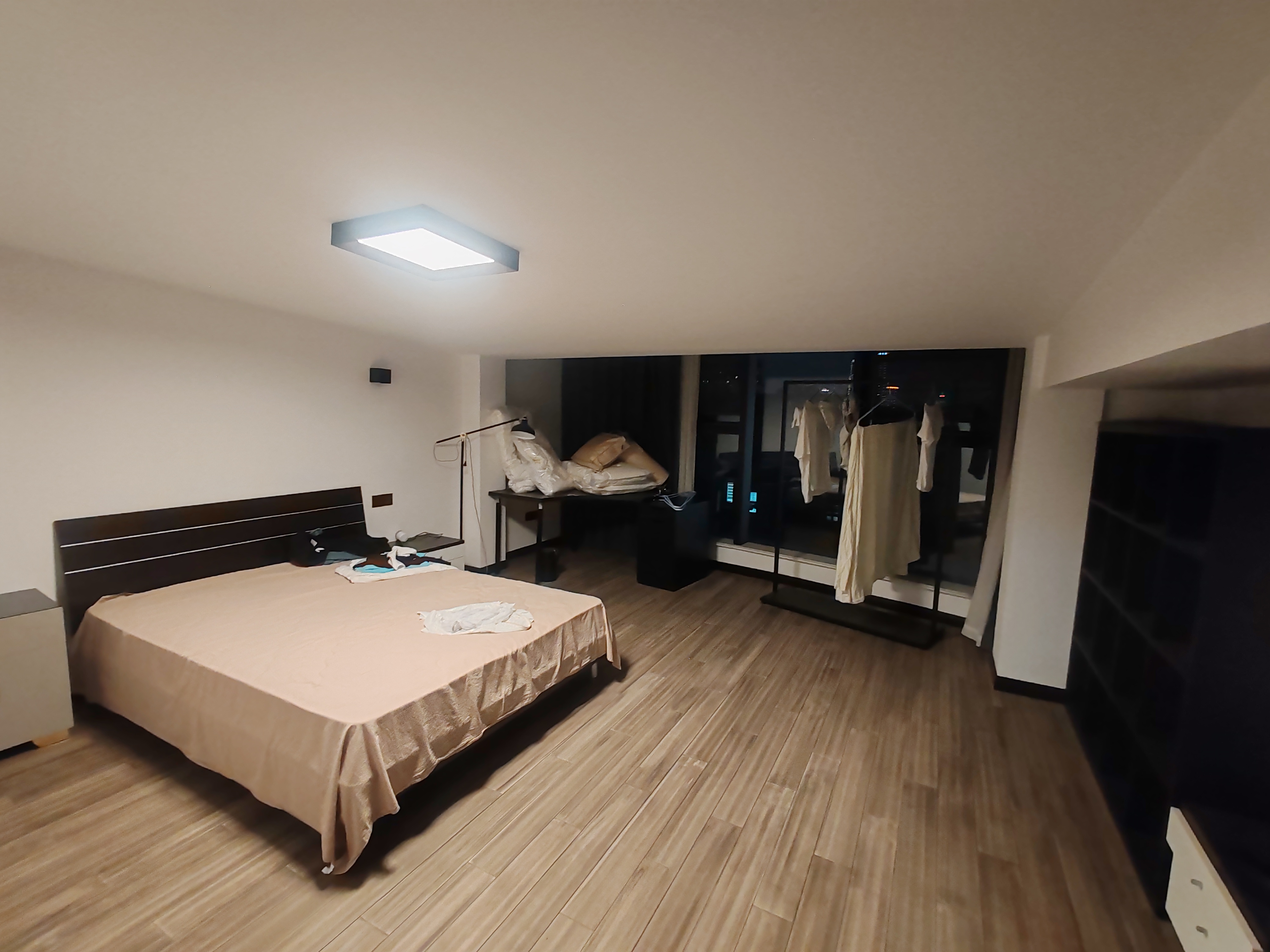 宝隆花园 3室2厅2卫 160.27m&sup2;
