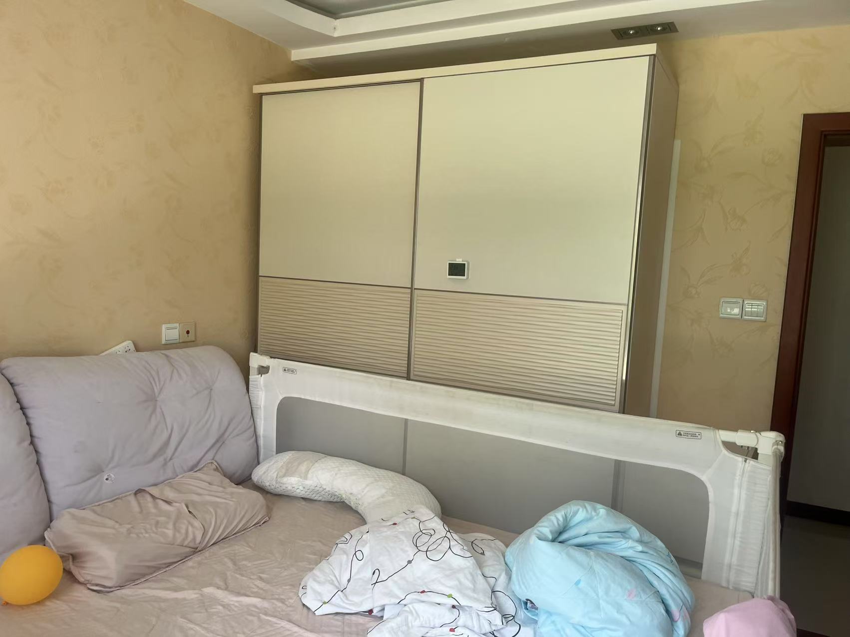 高迪晶城 2室2厅1卫 92m&sup2;