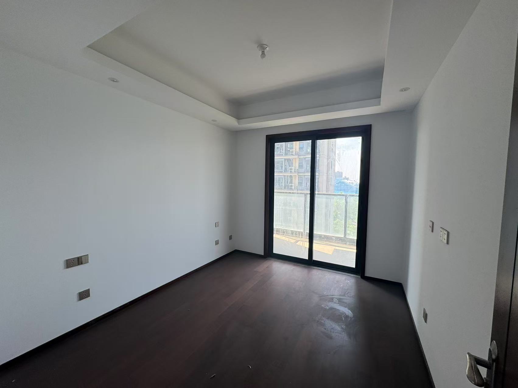 春江阅 4室2厅2卫 142.68m&sup2;