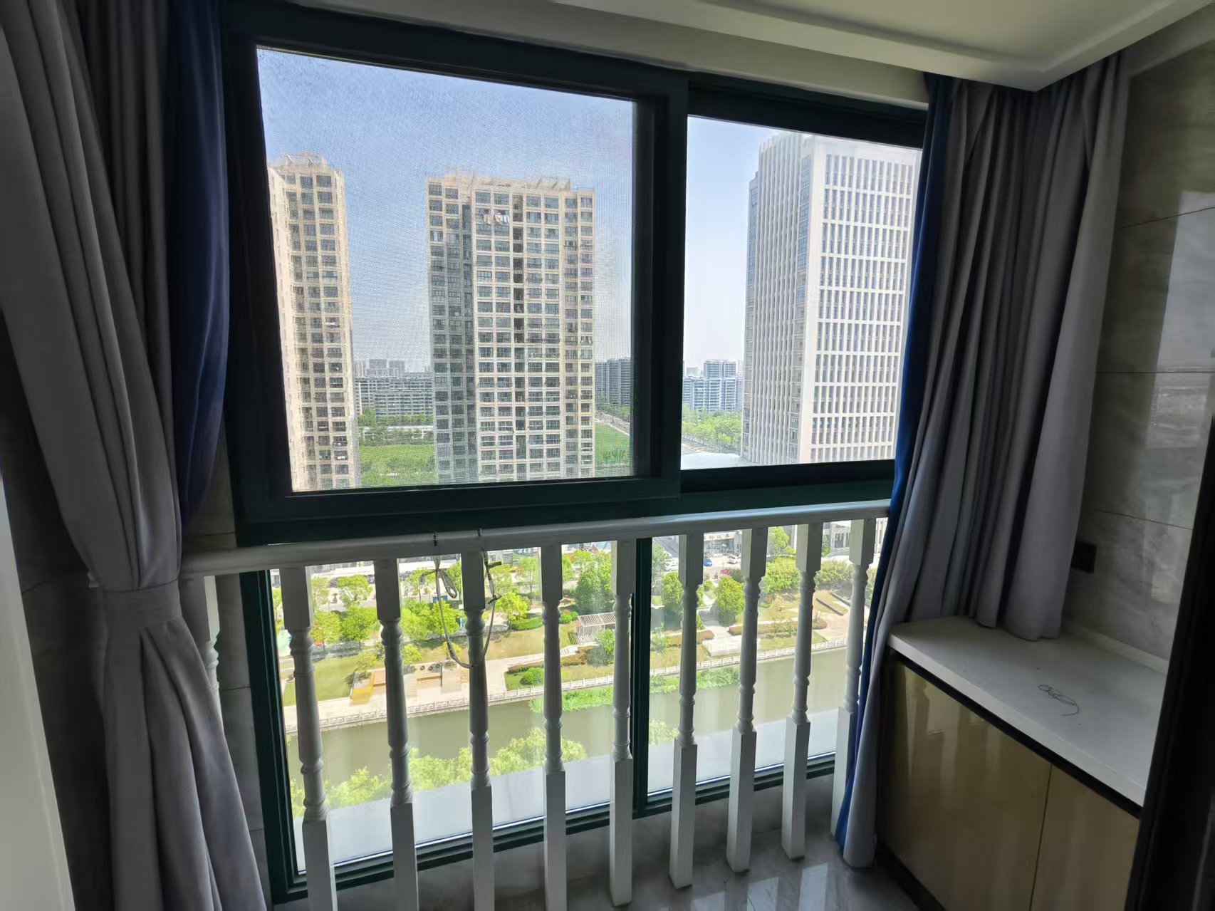 水榭花都 3室2厅1卫 128m&sup2;