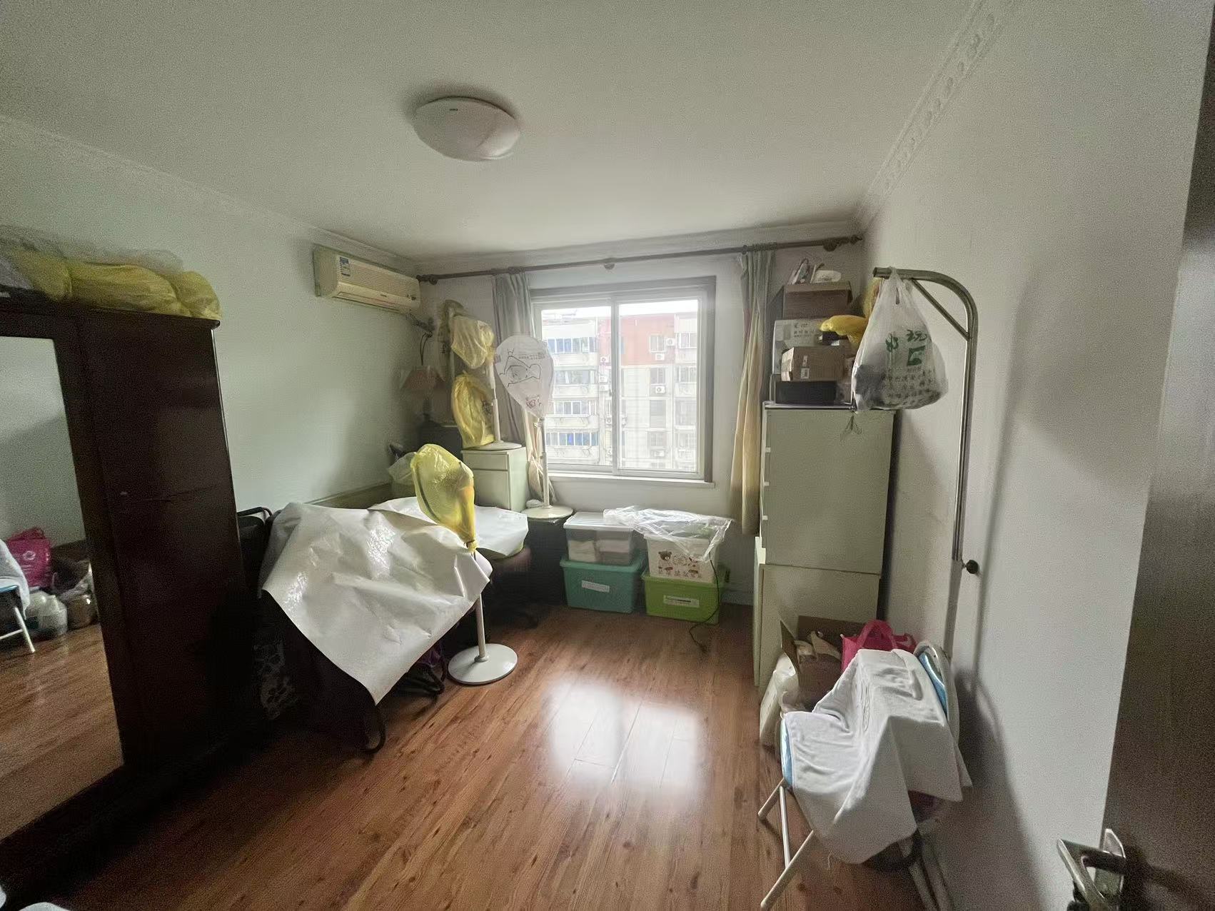 佳成花苑 3室2厅2卫 137.51m&sup2;