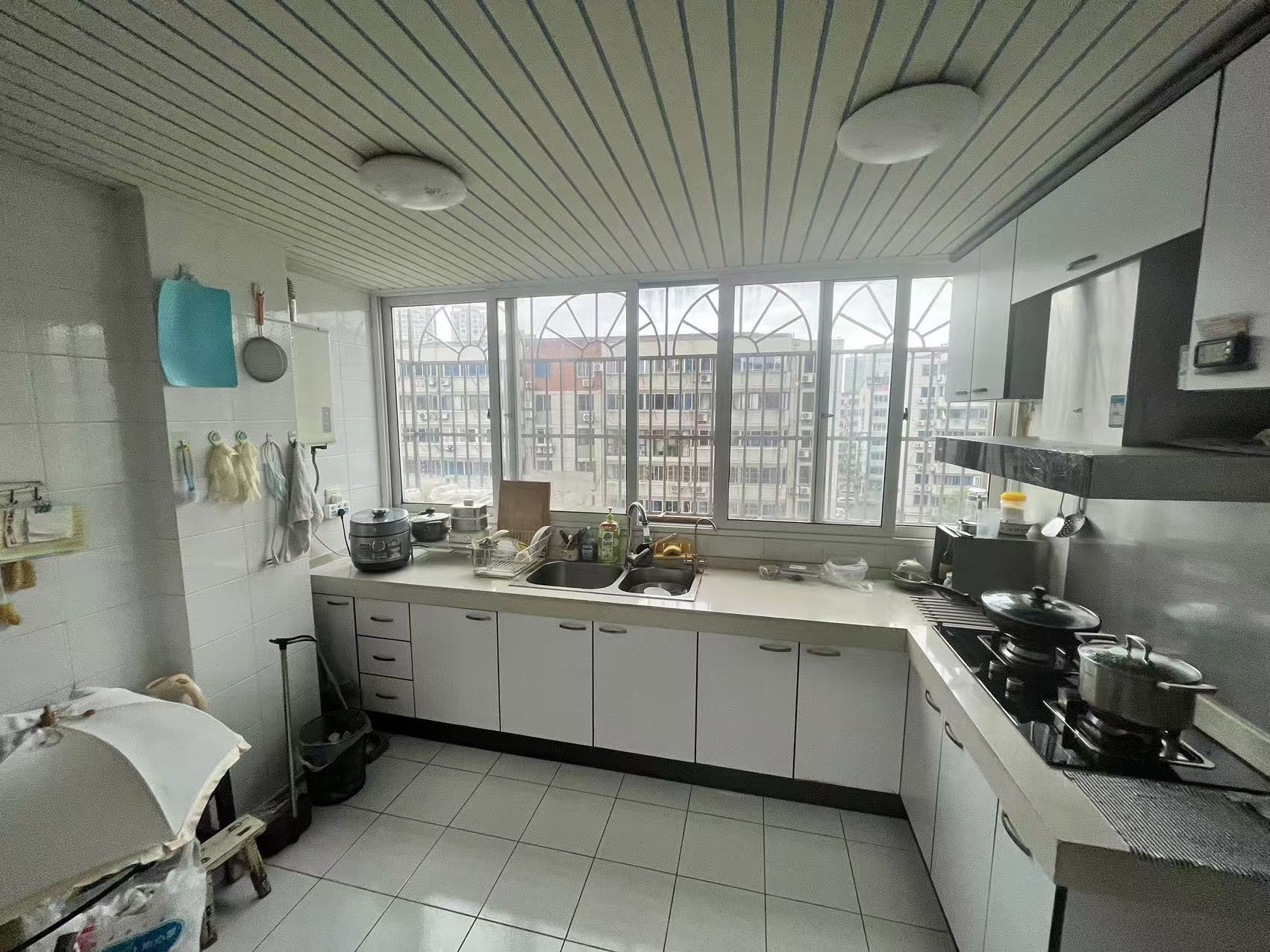 佳成花苑 3室2厅2卫 137.51m&sup2;