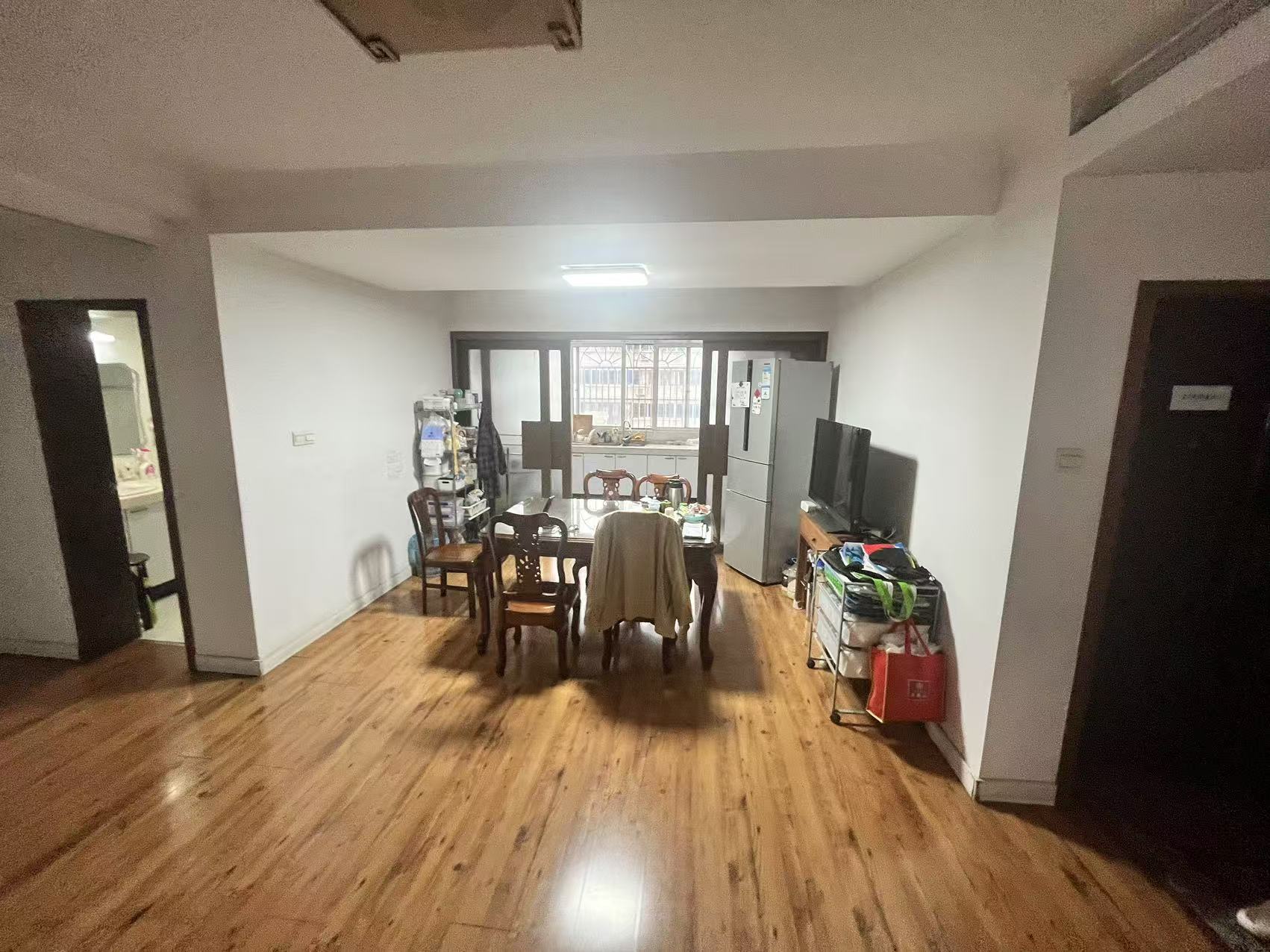 佳成花苑 3室2厅2卫 137.51m&sup2;