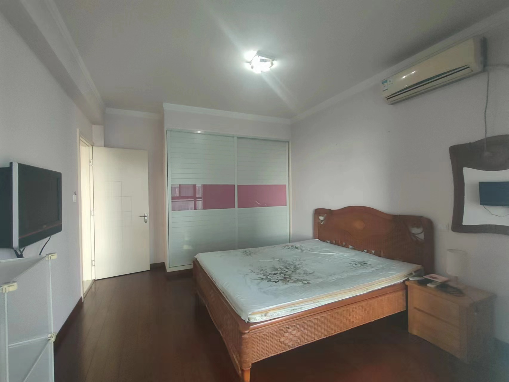 中南世纪城北区 2室2厅1卫 101m&sup2;