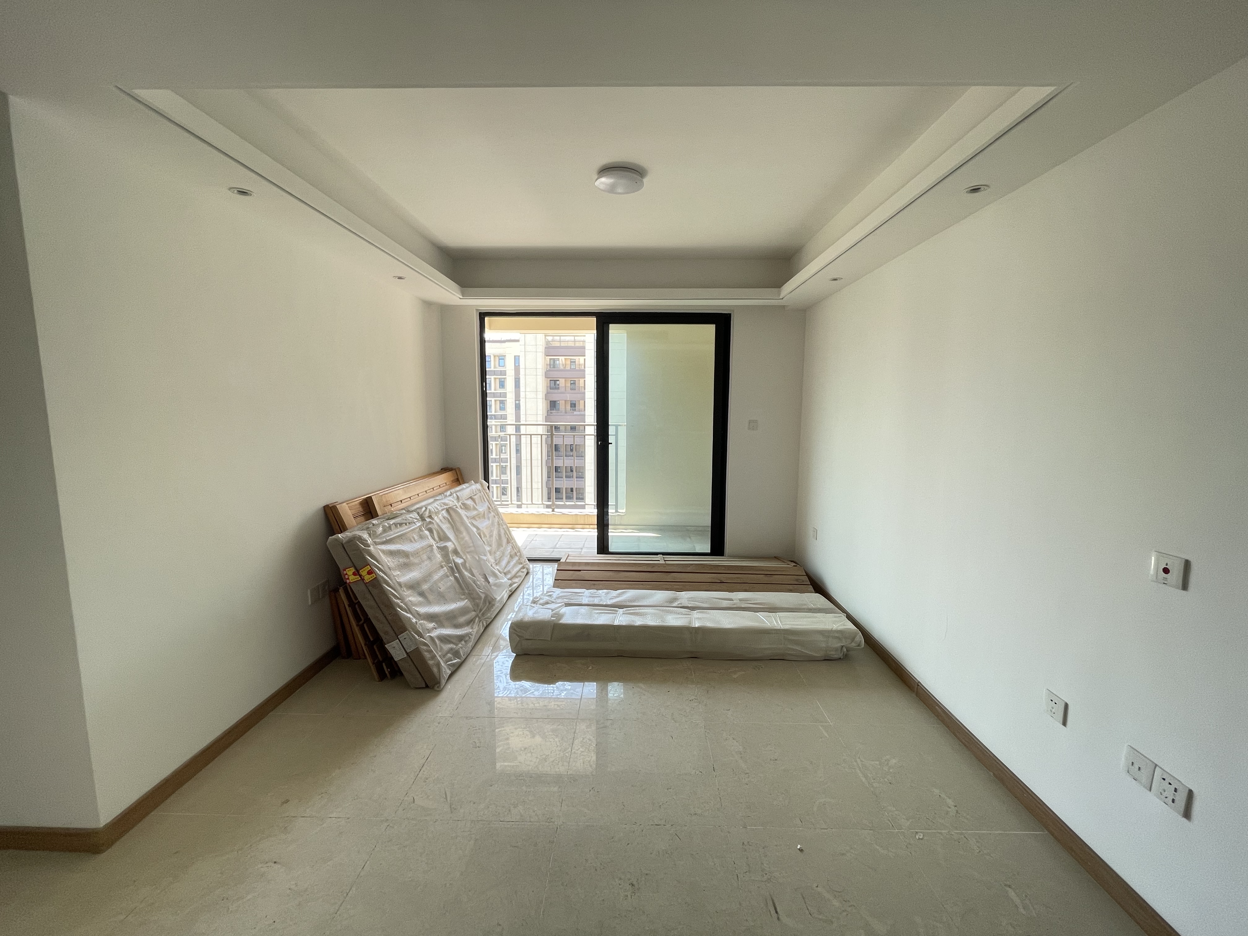 绿地新里城 3室2厅1卫 95.01m²