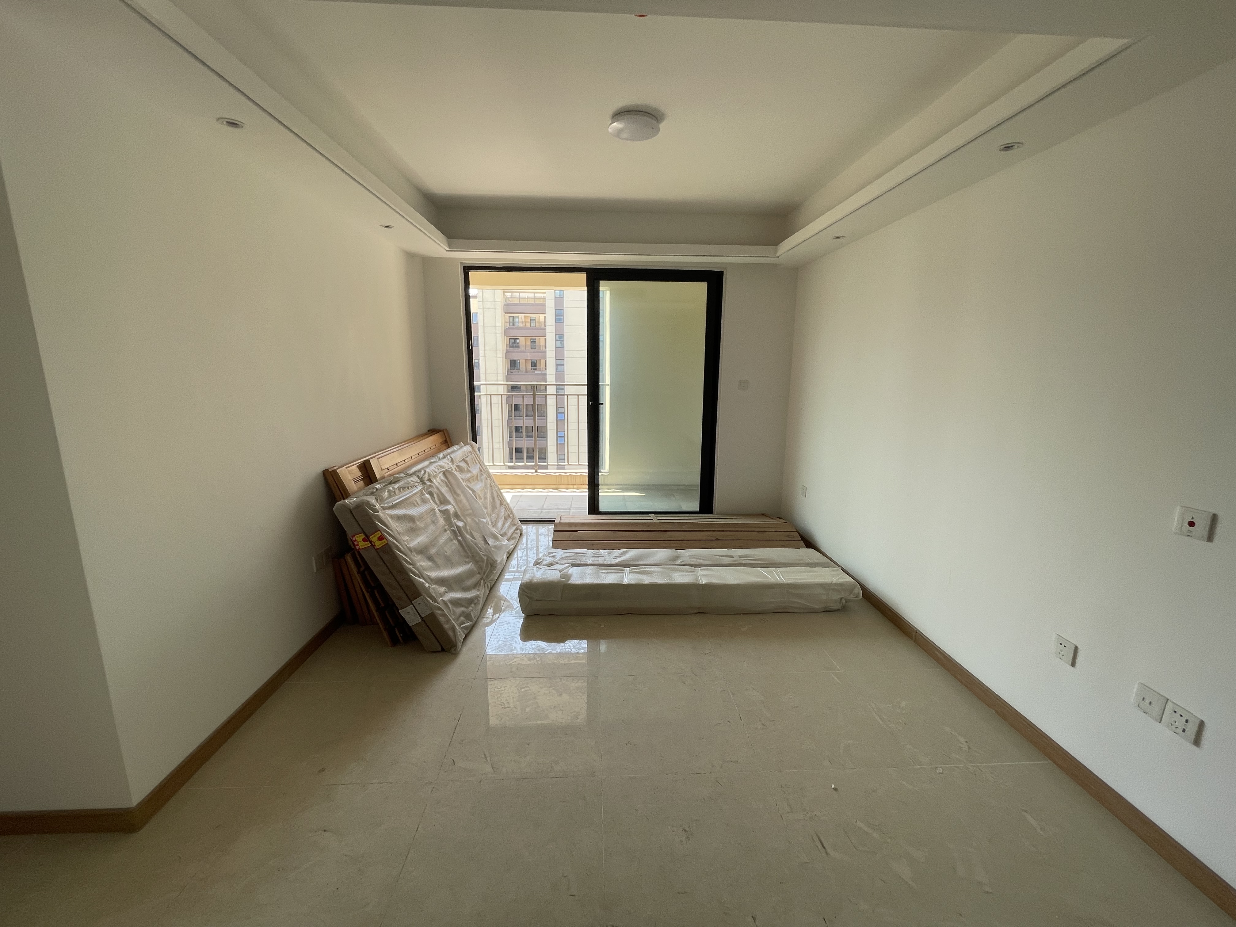 绿地新里城 3室2厅1卫 95.01m&sup2;
