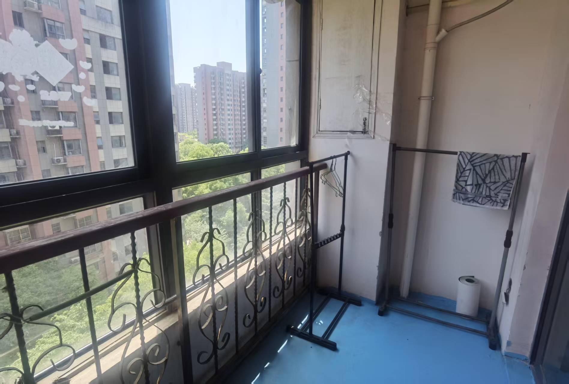 炜赋花苑 2室1厅1卫 91m&sup2;