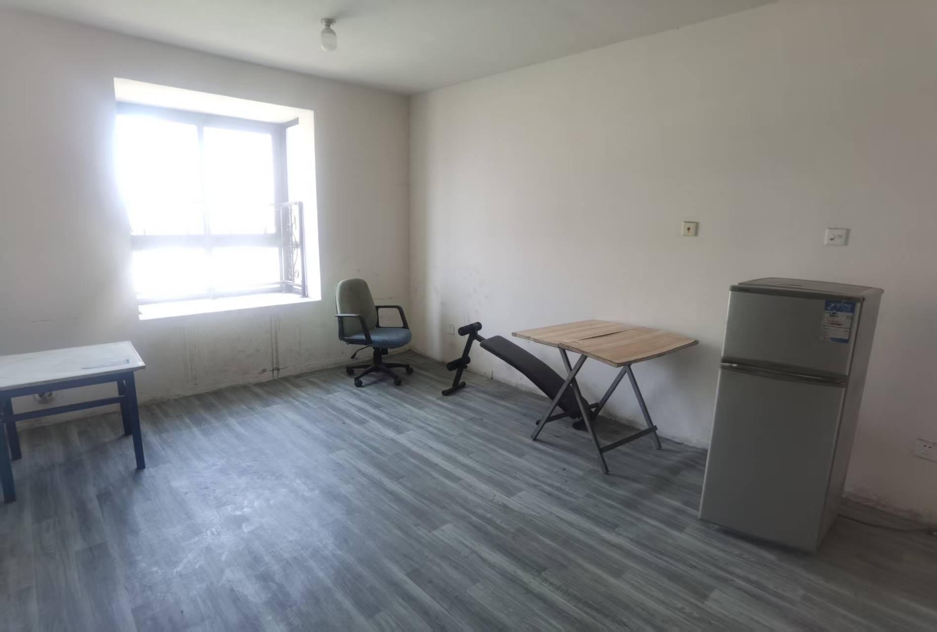 炜赋花苑 2室1厅1卫 91m&sup2;