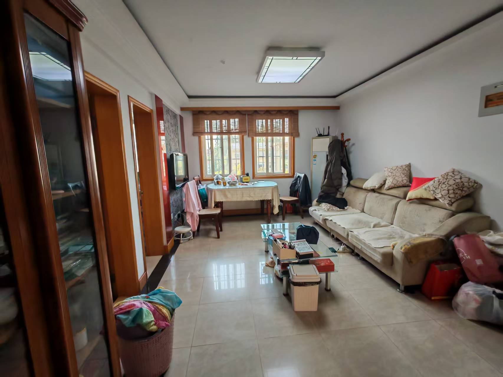 桃坞路服饰城 2室1厅1卫 80m²