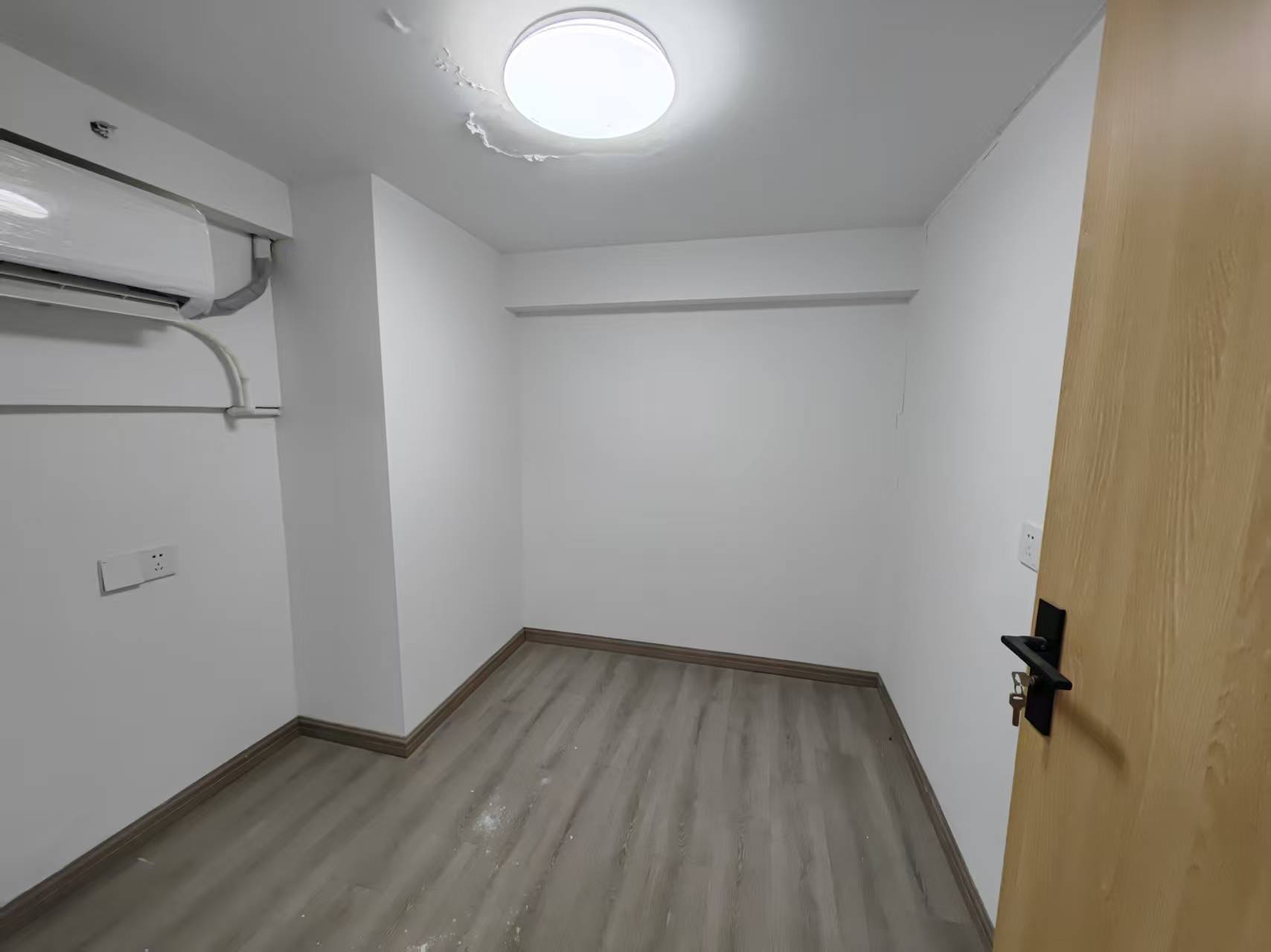 中港银座 2室2厅1卫 48m&sup2;