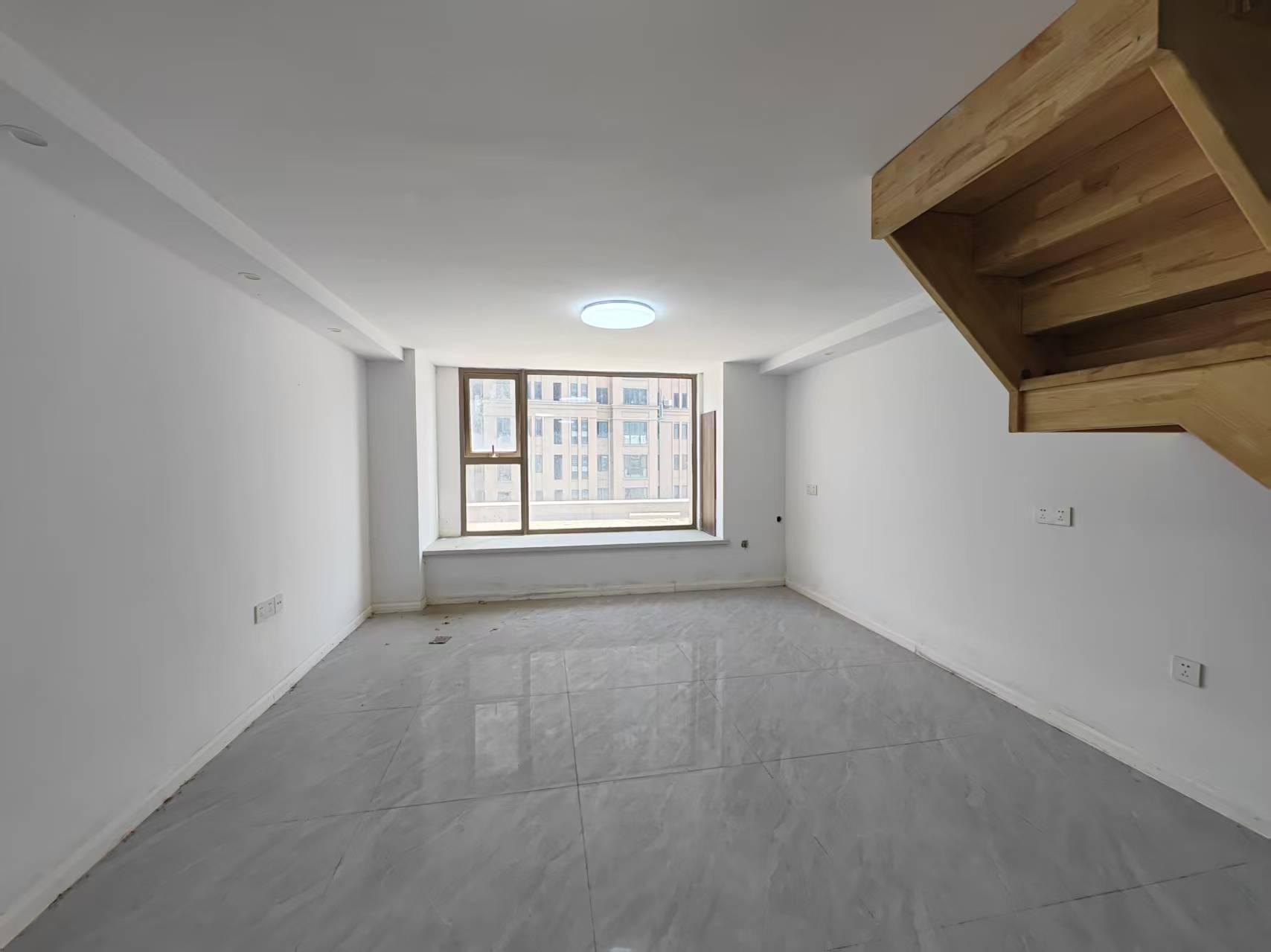 中港银座 2室2厅1卫 48m&sup2;