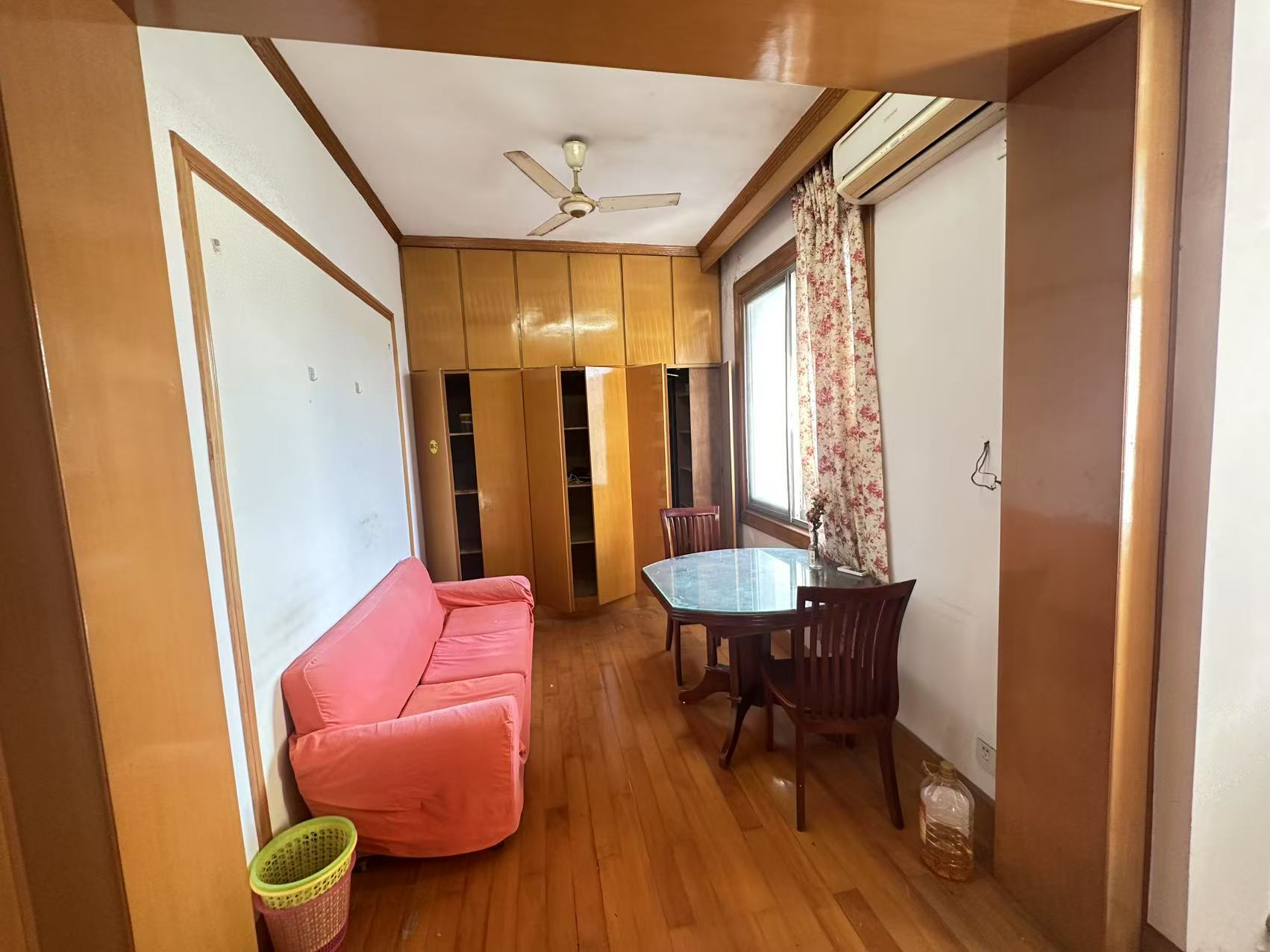 易家桥新村 1室1厅1卫 60.00m&sup2;