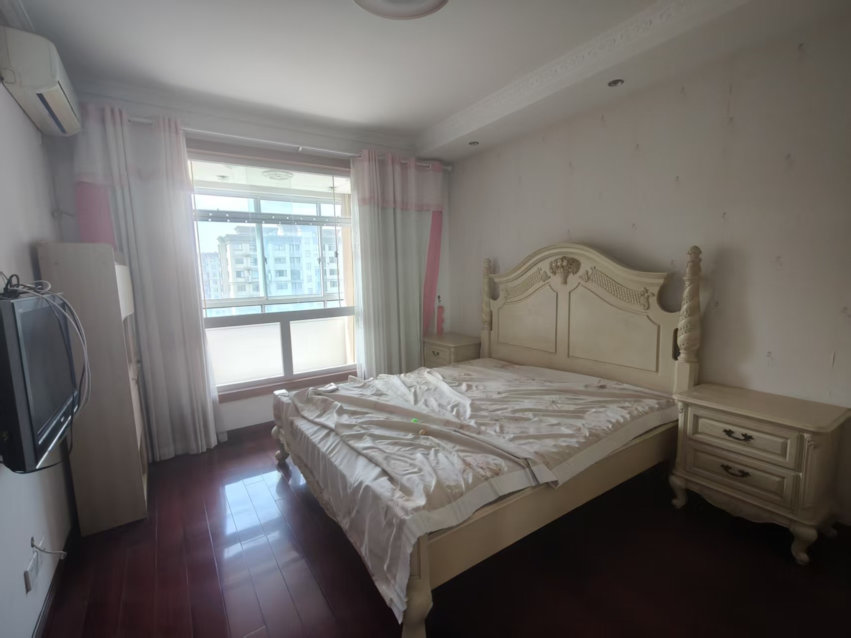 首府名邸 4室3厅2卫 181m&sup2;