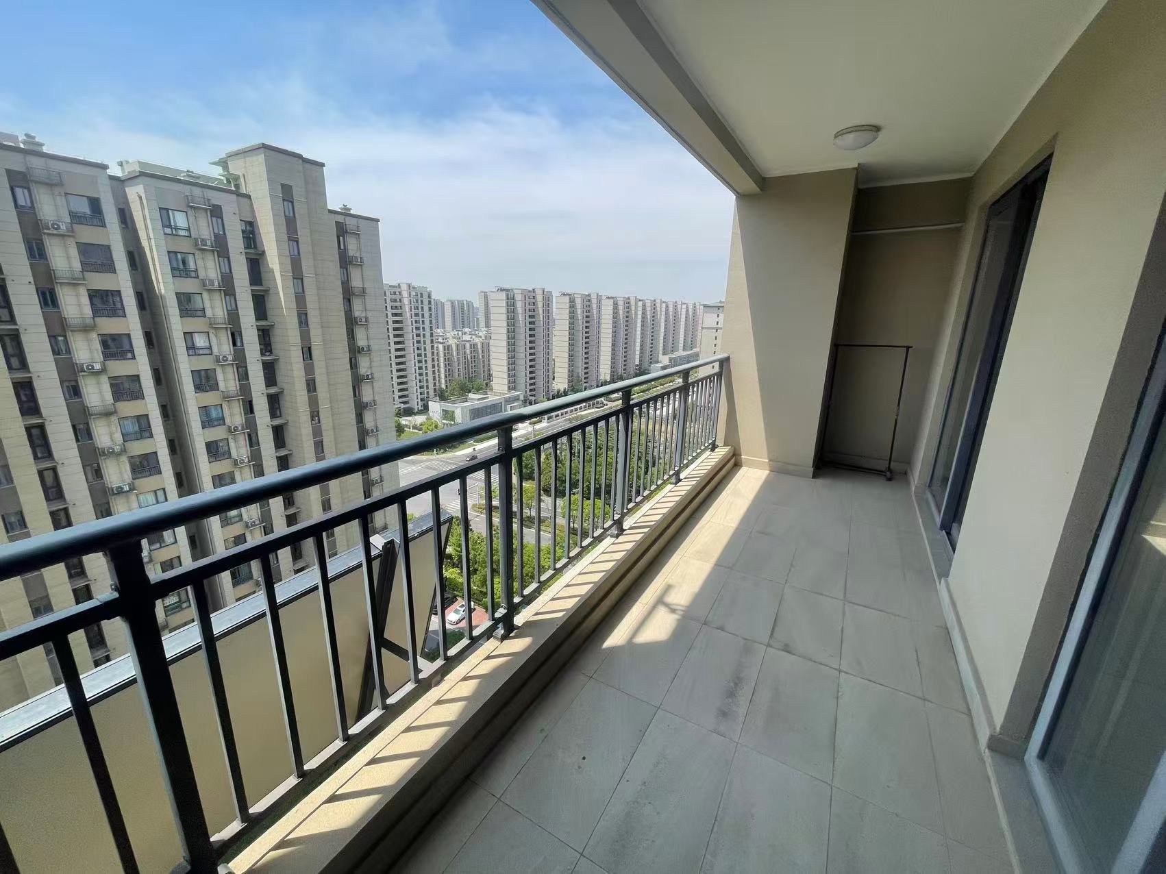 卓越万科新都会 3室2厅1卫 105m&sup2;